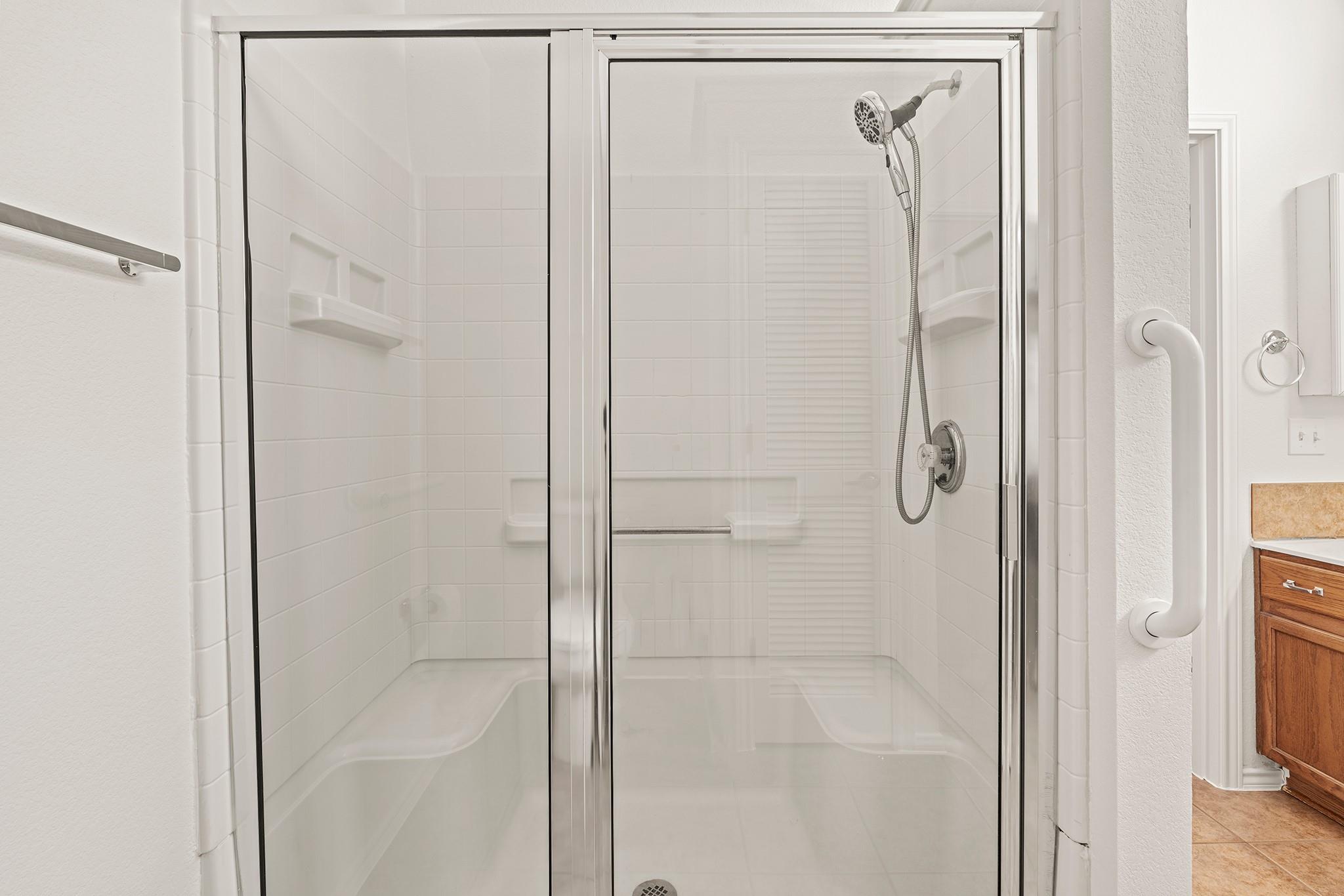 208 Crockett Loop, Georgetown, TX 78633