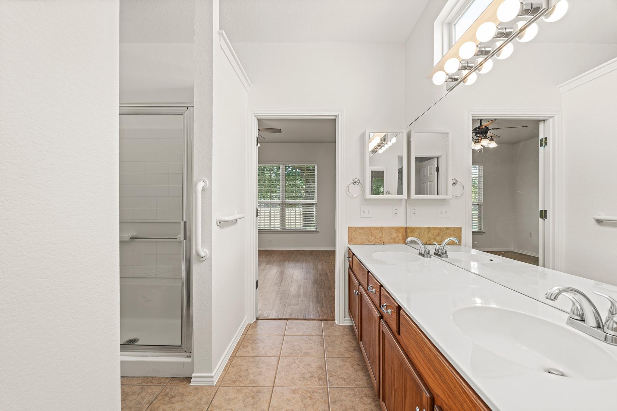 208 Crockett Loop, Georgetown, TX 78633