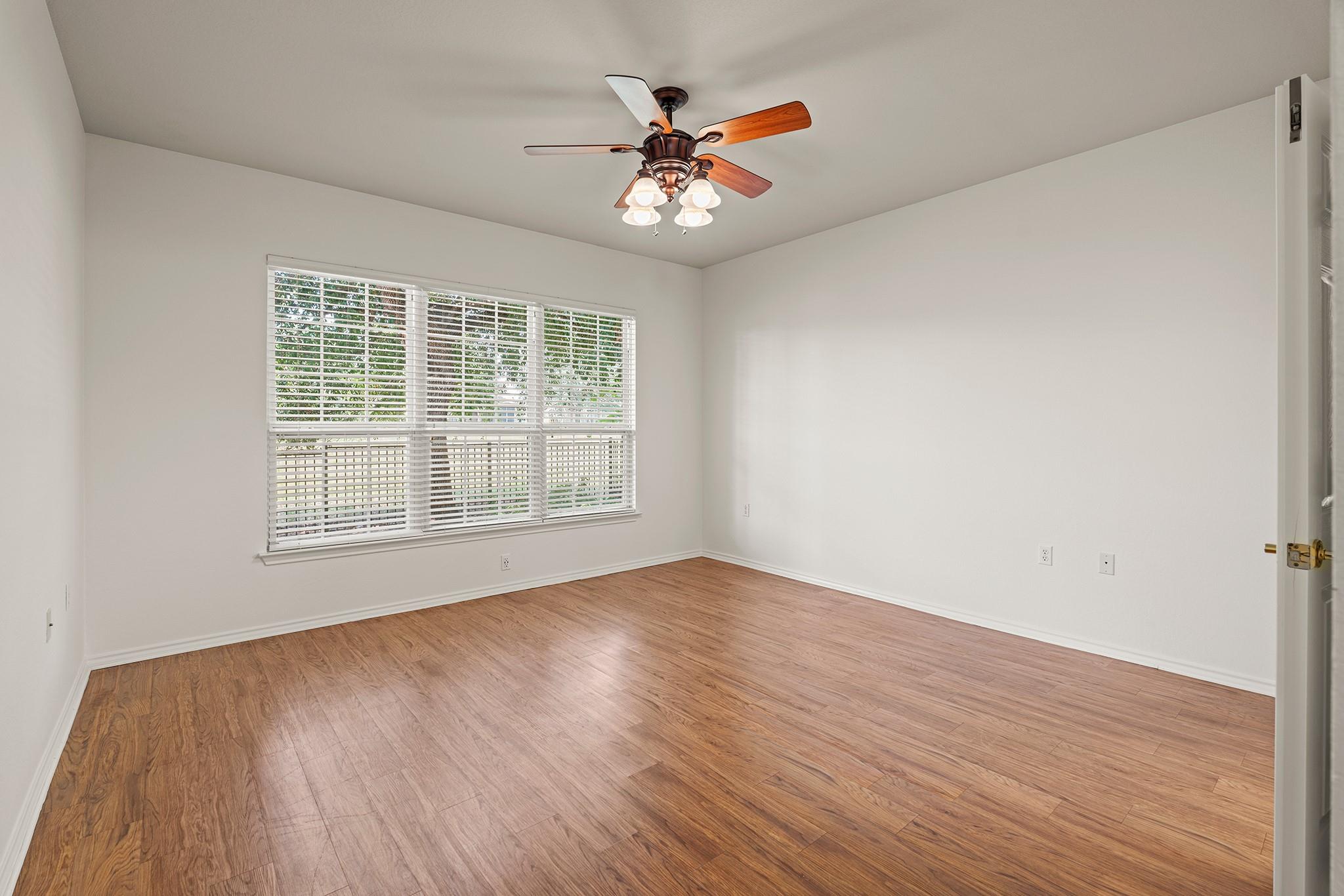 208 Crockett Loop, Georgetown, TX 78633