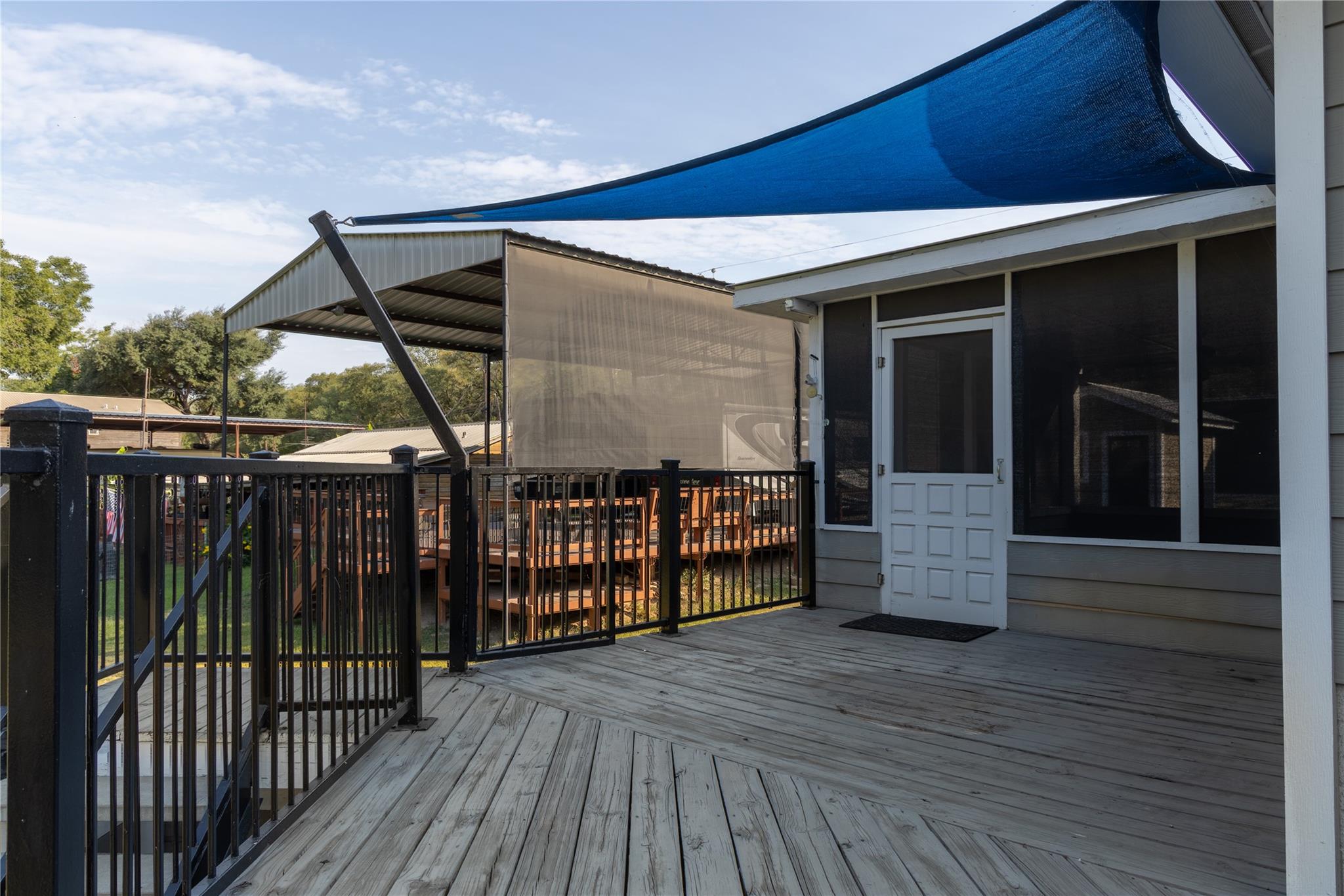 120 Erskine Ferry Rd, Seguin, TX 78155