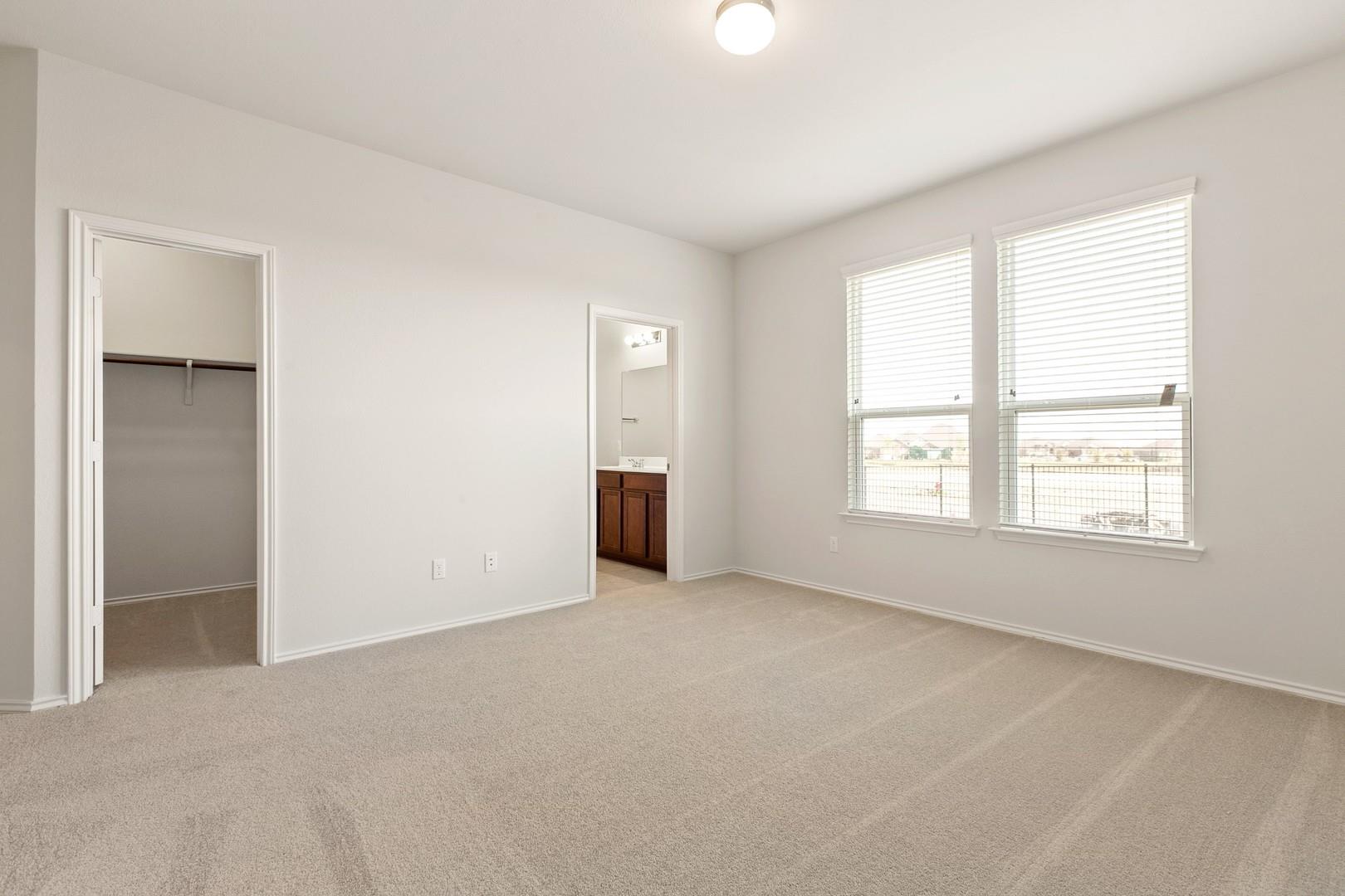 500 Martha Dr, Buda, TX 78610