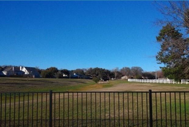 2031 Nevada St, San Marcos, TX 78666