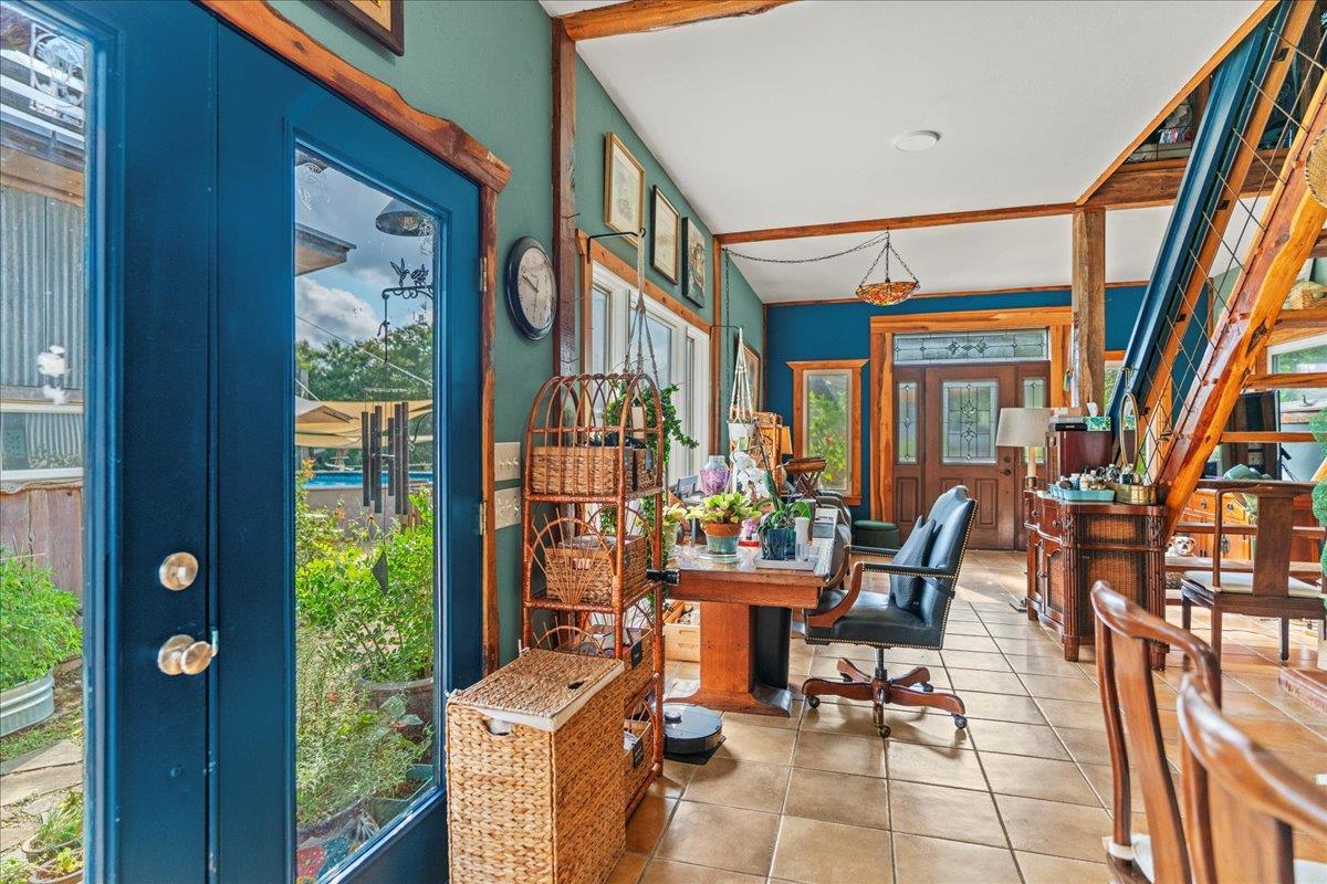 16933 #B Ranch Rd 12 # B, Wimberley, TX 78676