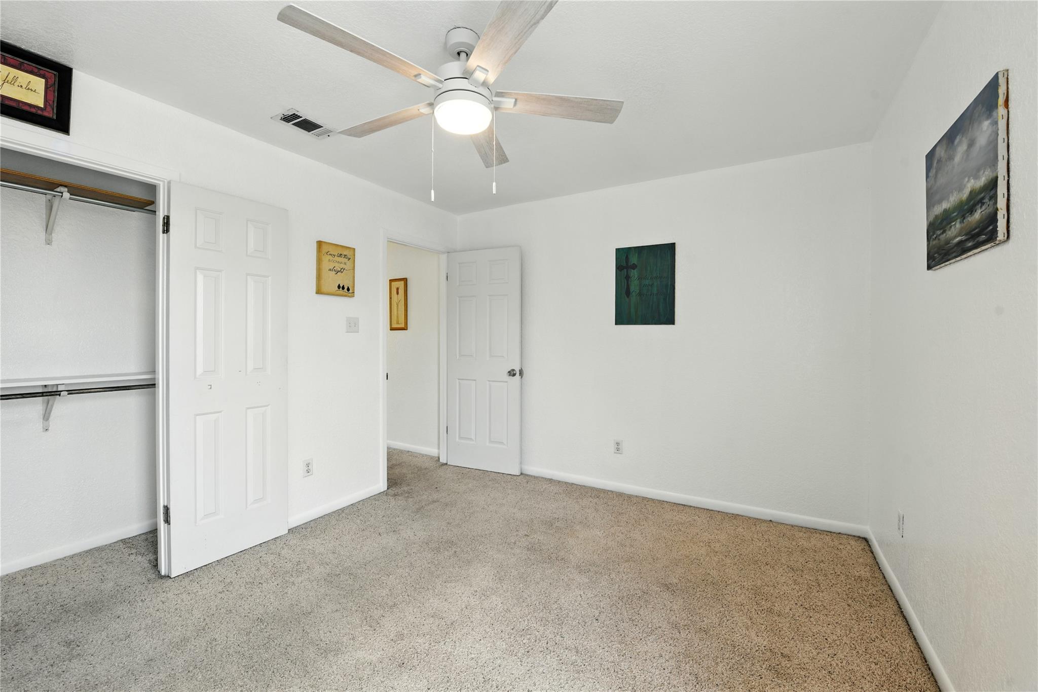 2410 Royal Crest Cir, Killeen, TX 76549