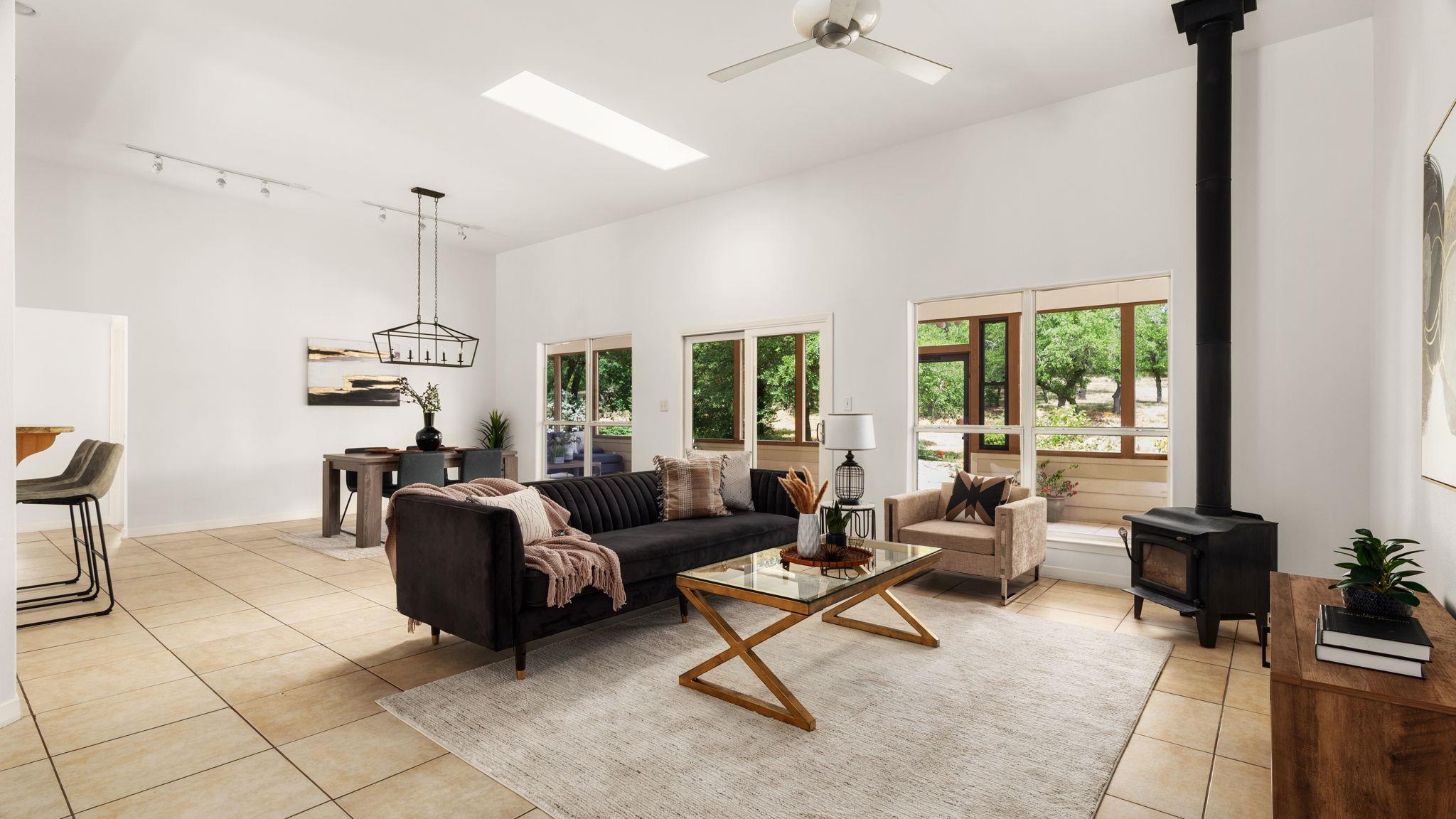 351 Fawn Meadow Dr, Dripping Springs, TX 78620