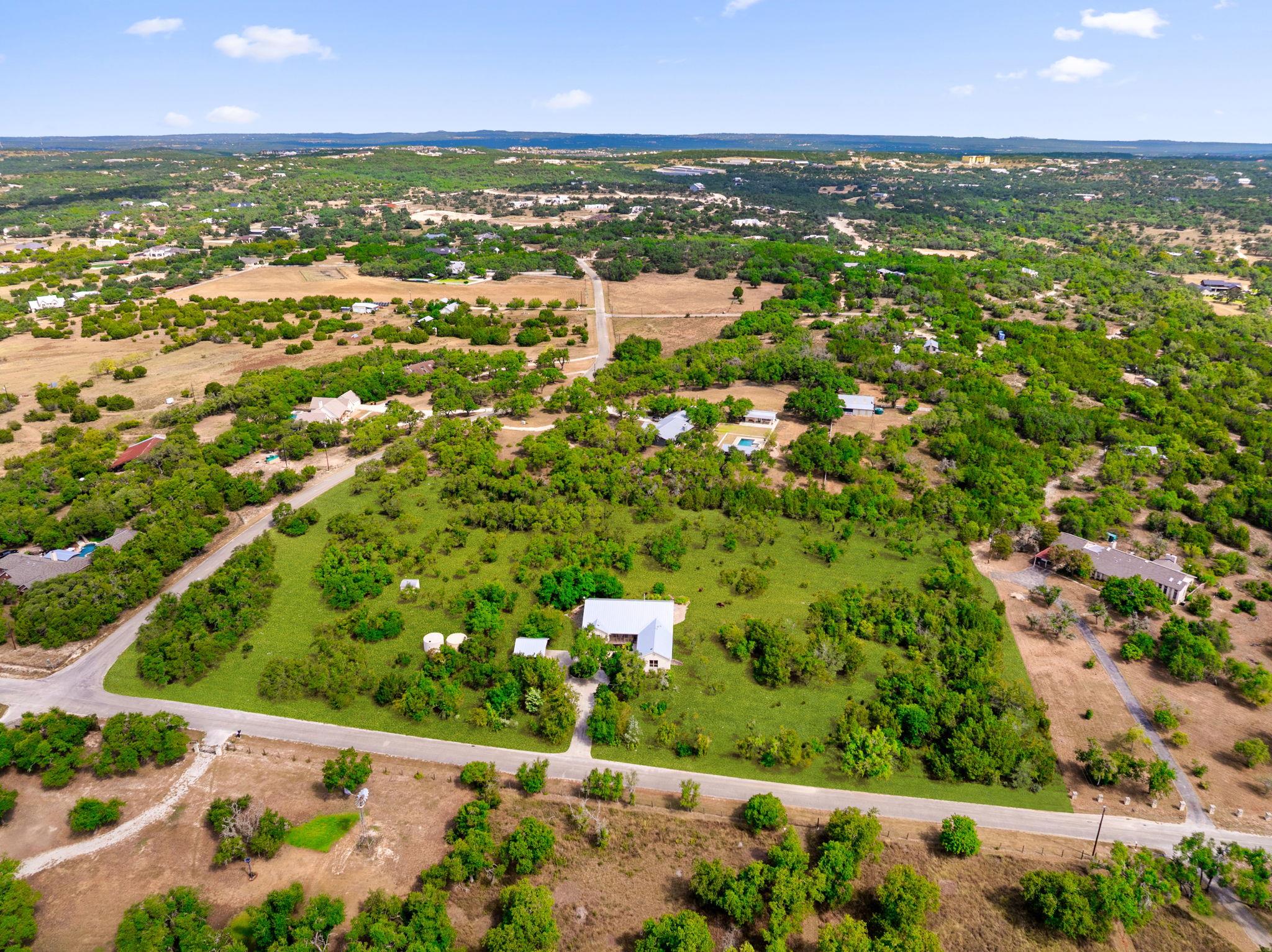 351 Fawn Meadow Dr, Dripping Springs, TX 78620