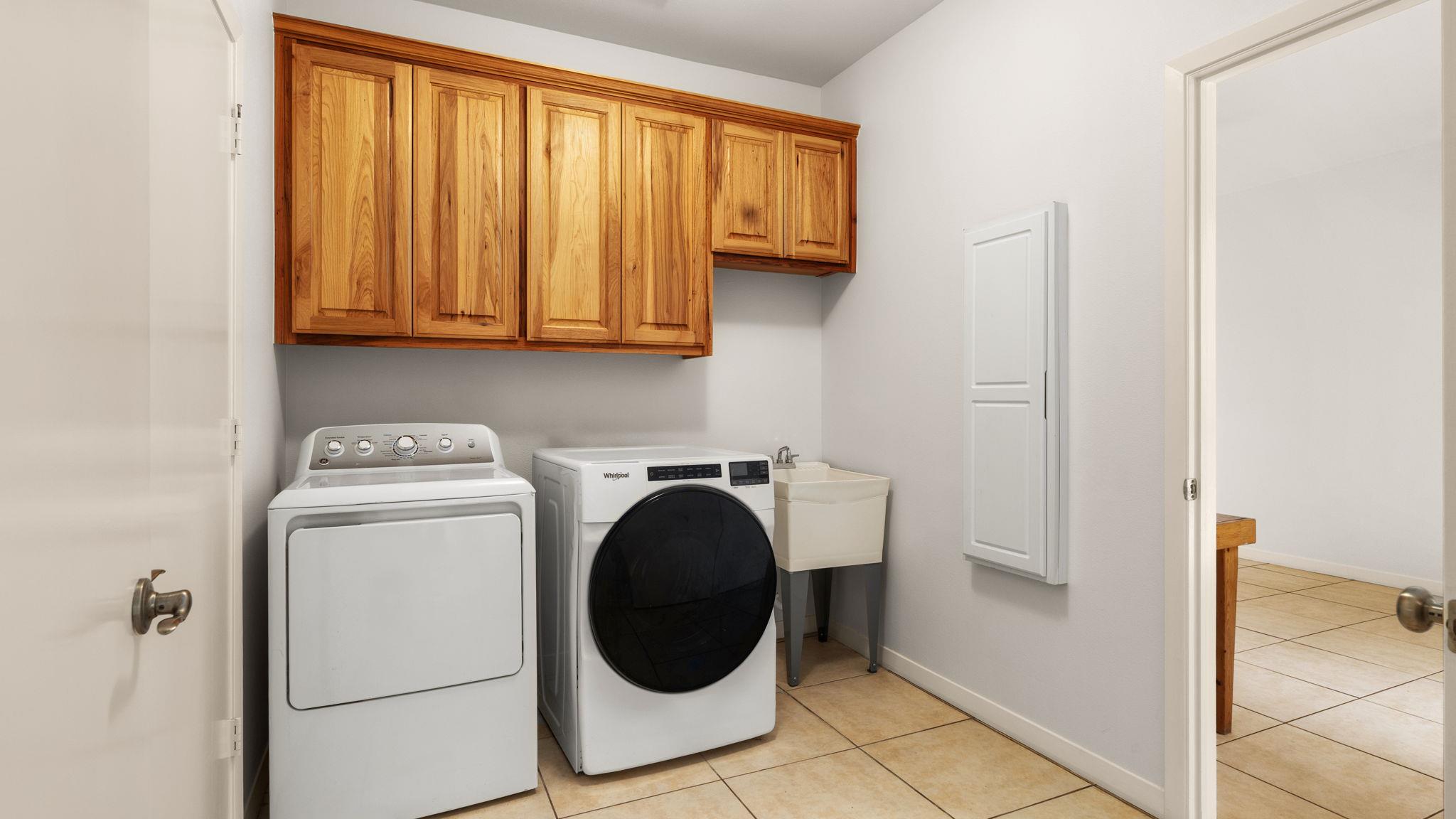 351 Fawn Meadow Dr, Dripping Springs, TX 78620