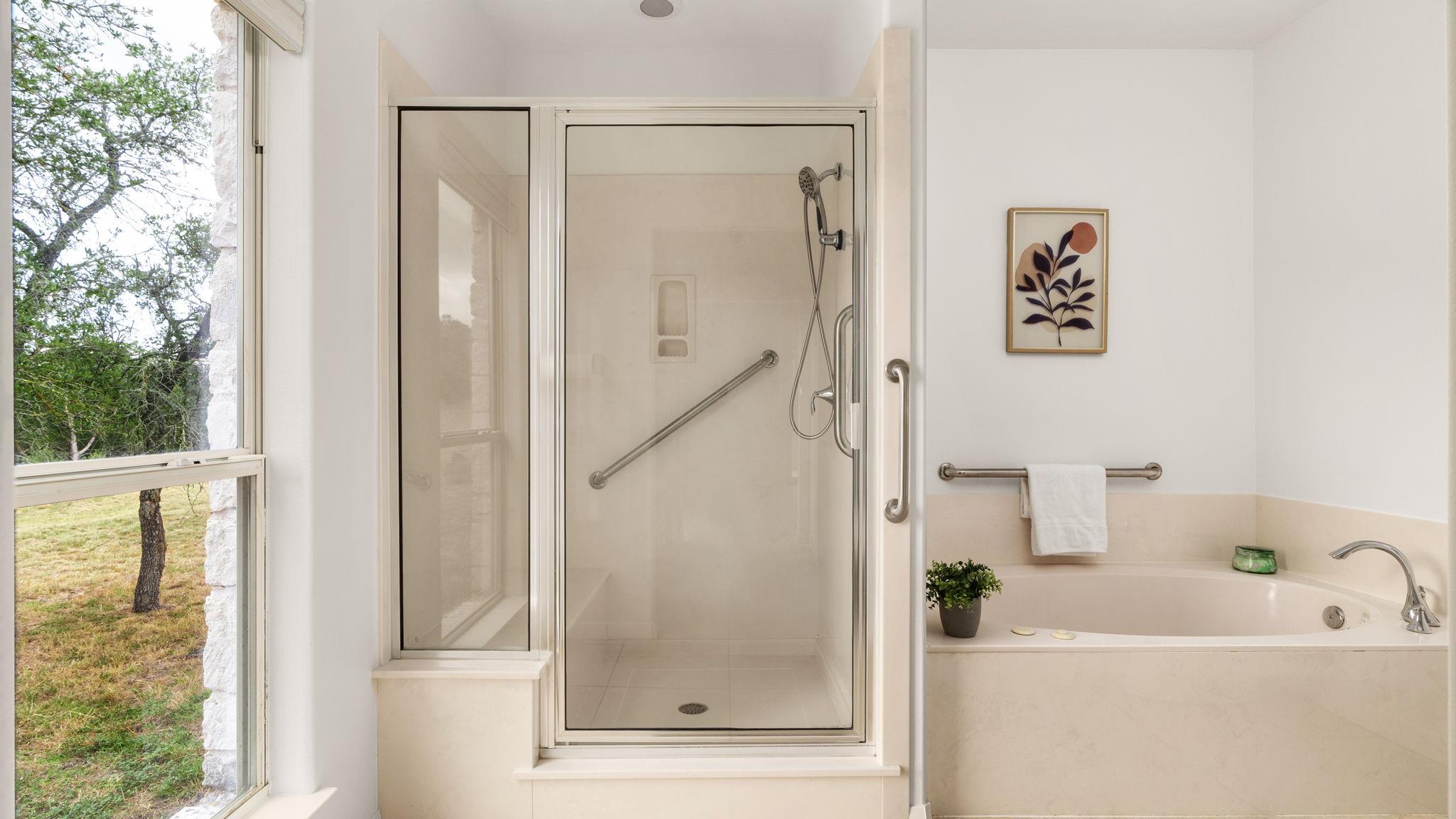 351 Fawn Meadow Dr, Dripping Springs, TX 78620