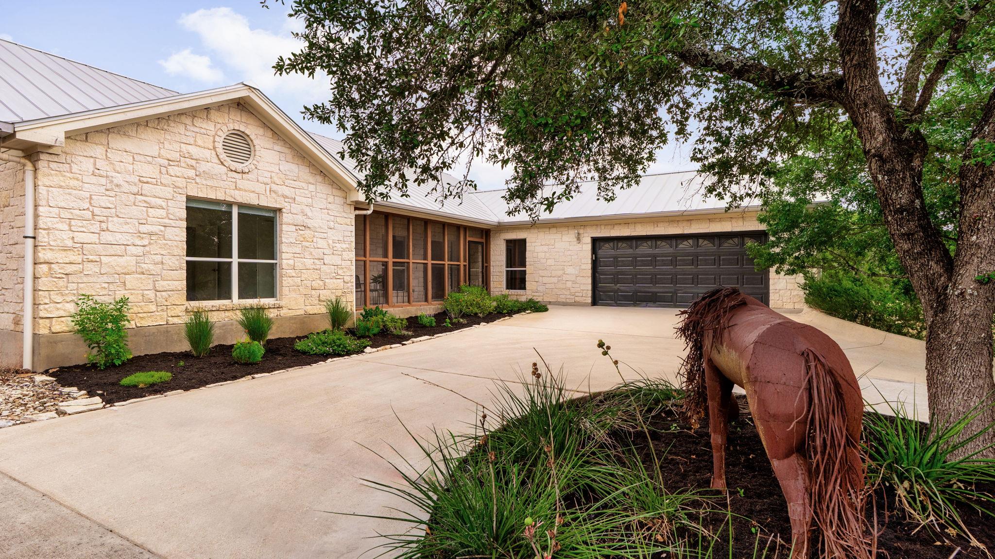 351 Fawn Meadow Dr, Dripping Springs, TX 78620