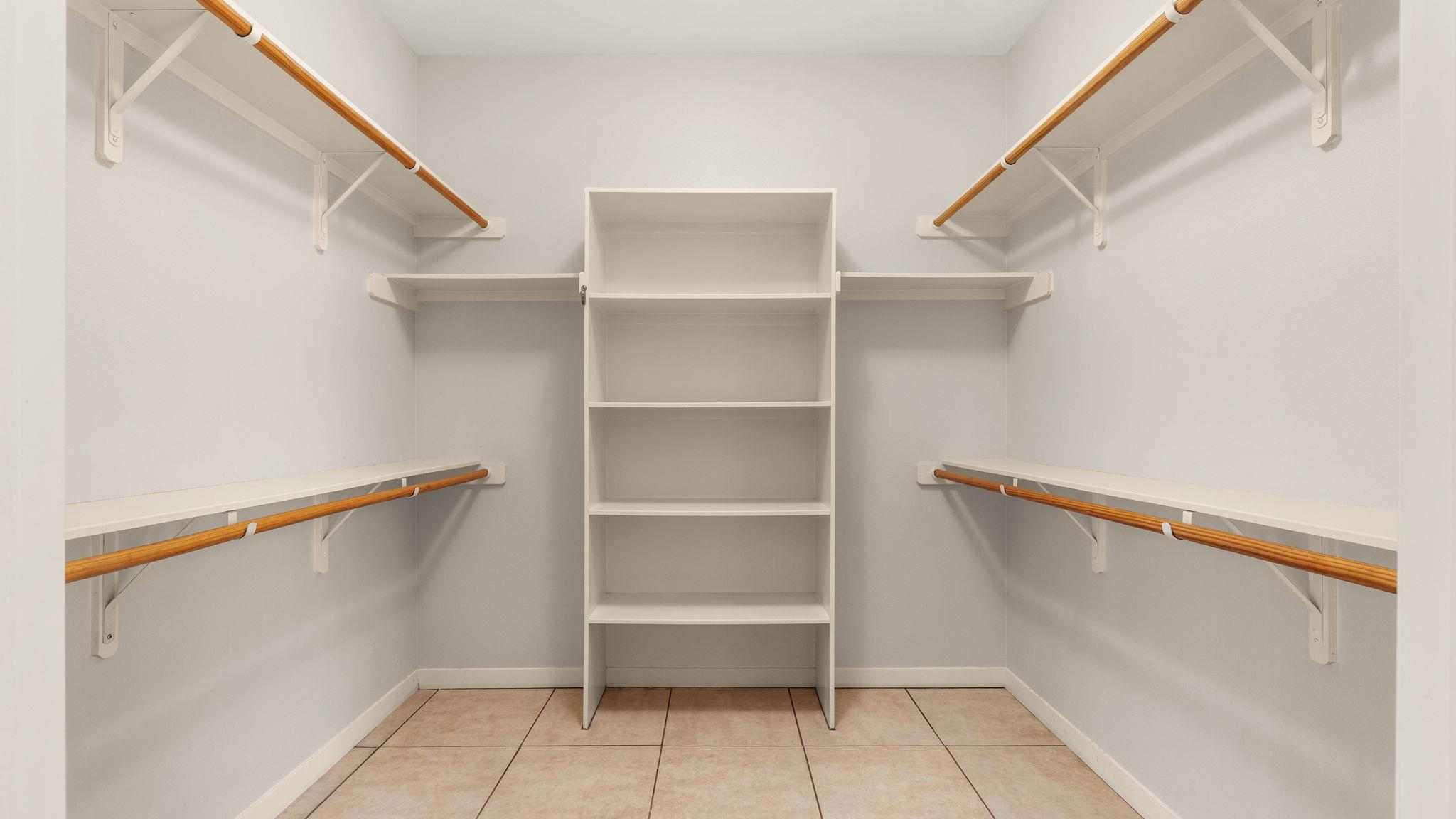 351 Fawn Meadow Dr, Dripping Springs, TX 78620