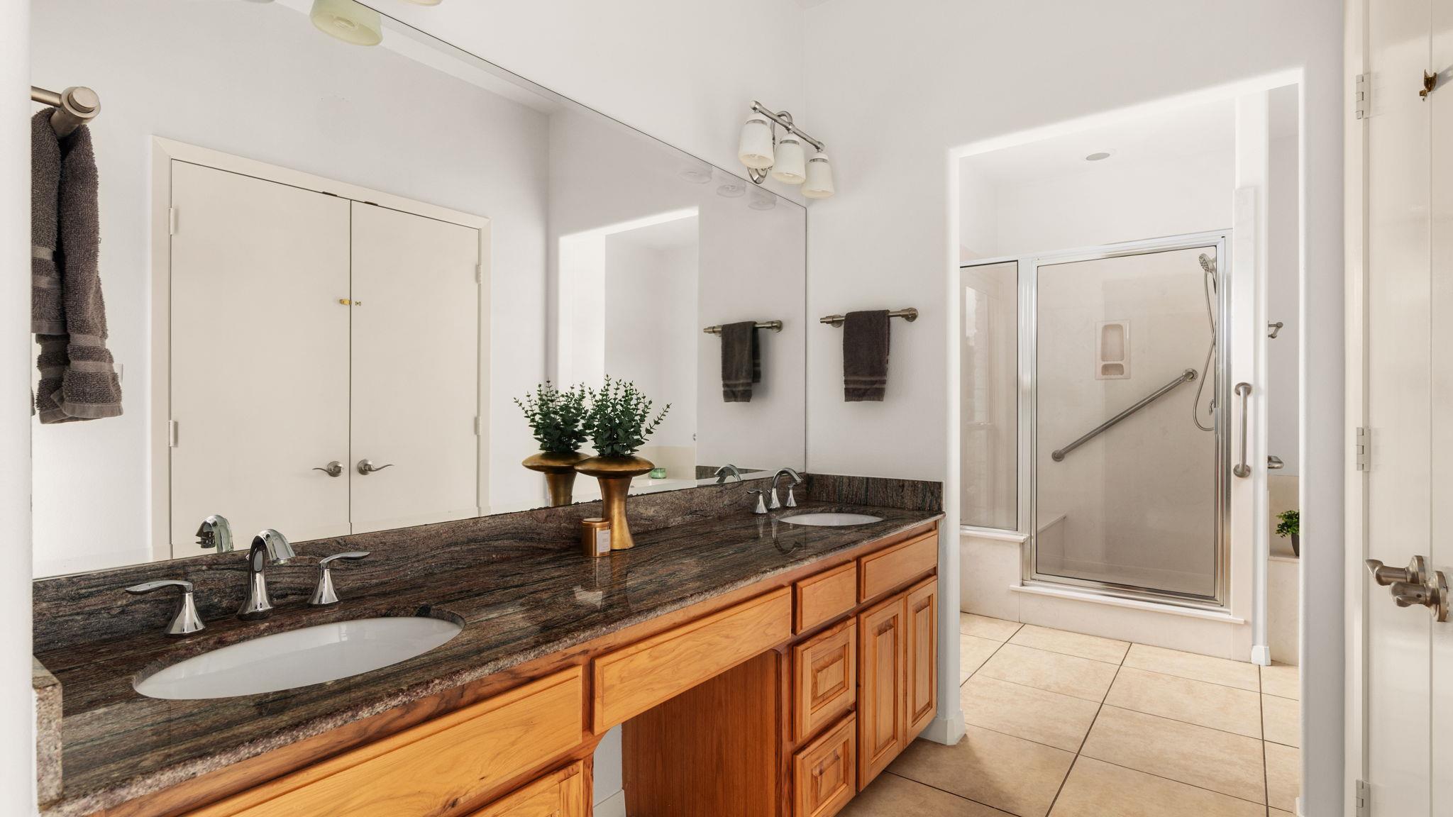 351 Fawn Meadow Dr, Dripping Springs, TX 78620