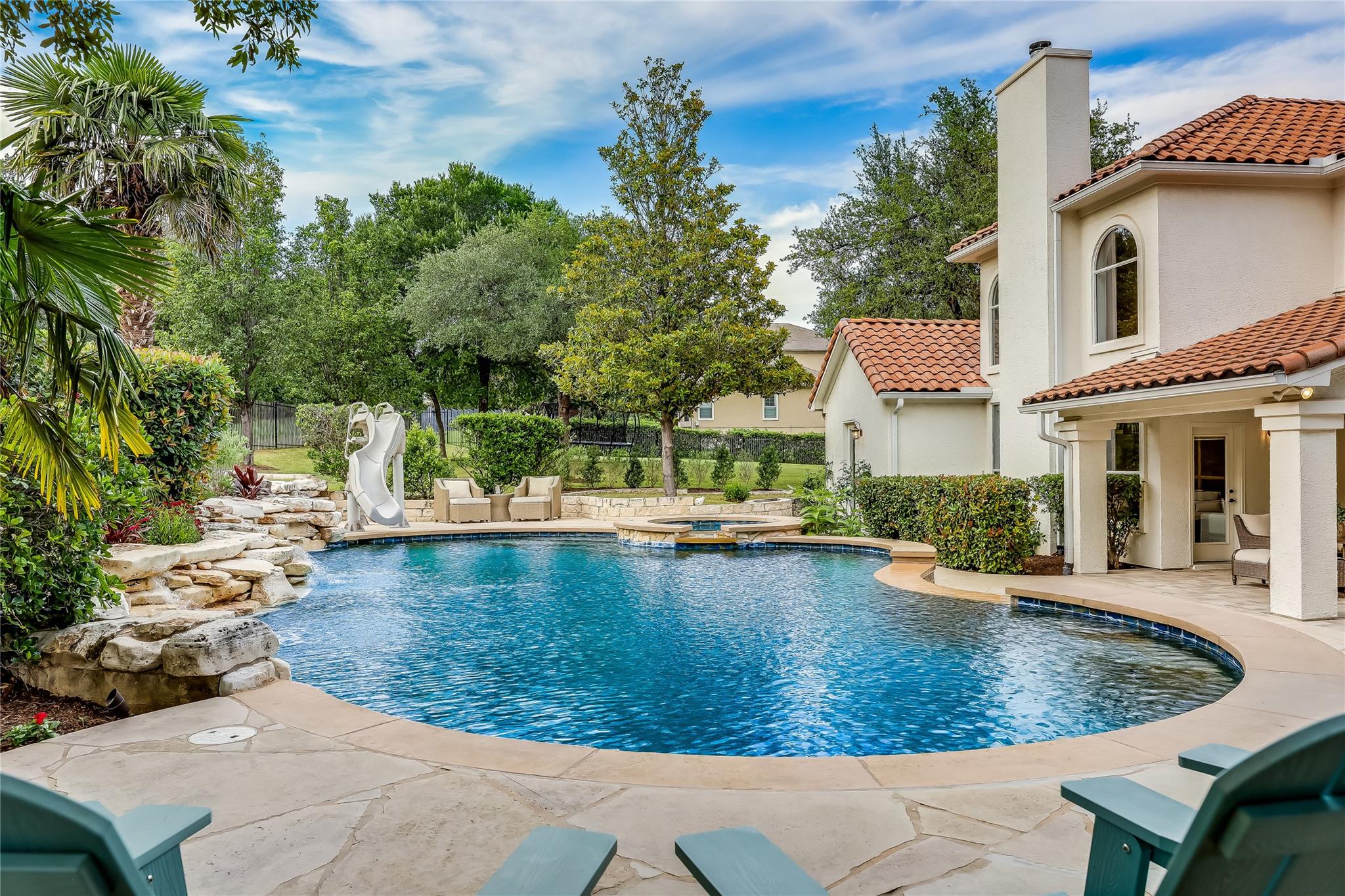 2116 Demona Dr, Austin, TX 78733