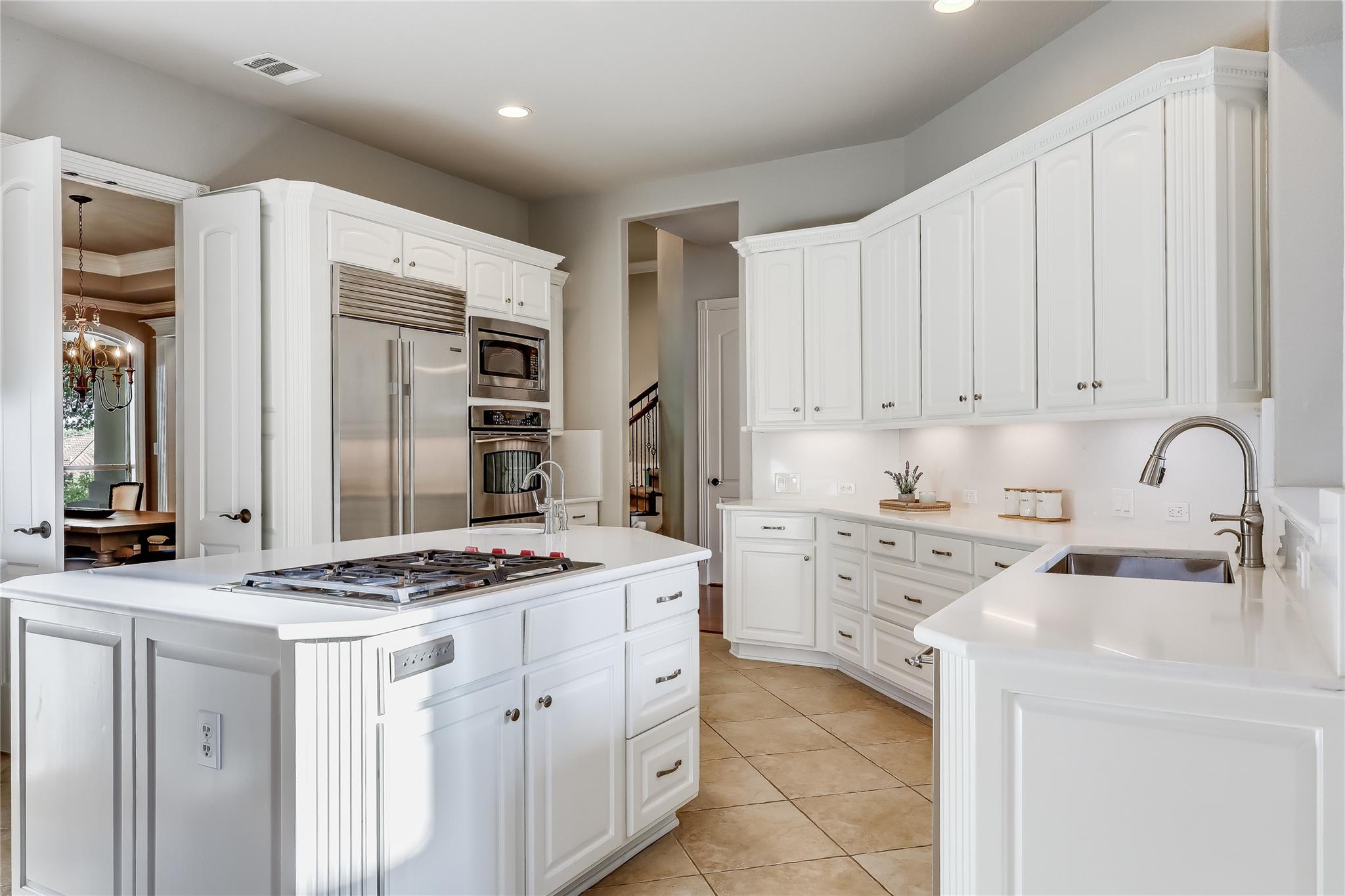 2116 Demona Dr, Austin, TX 78733