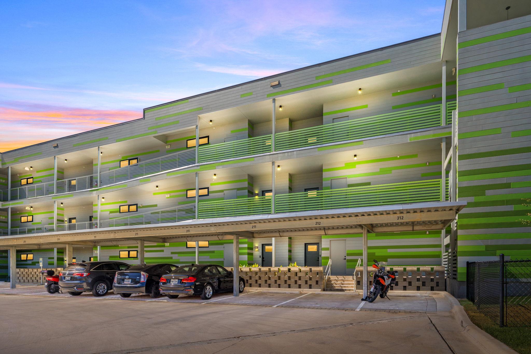 4004 Banister Ln # 215, Austin, TX 78704