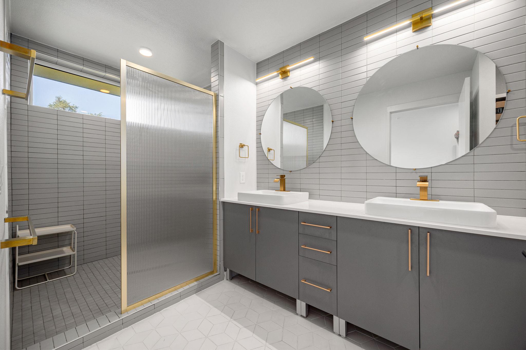 4004 Banister Ln # 215, Austin, TX 78704