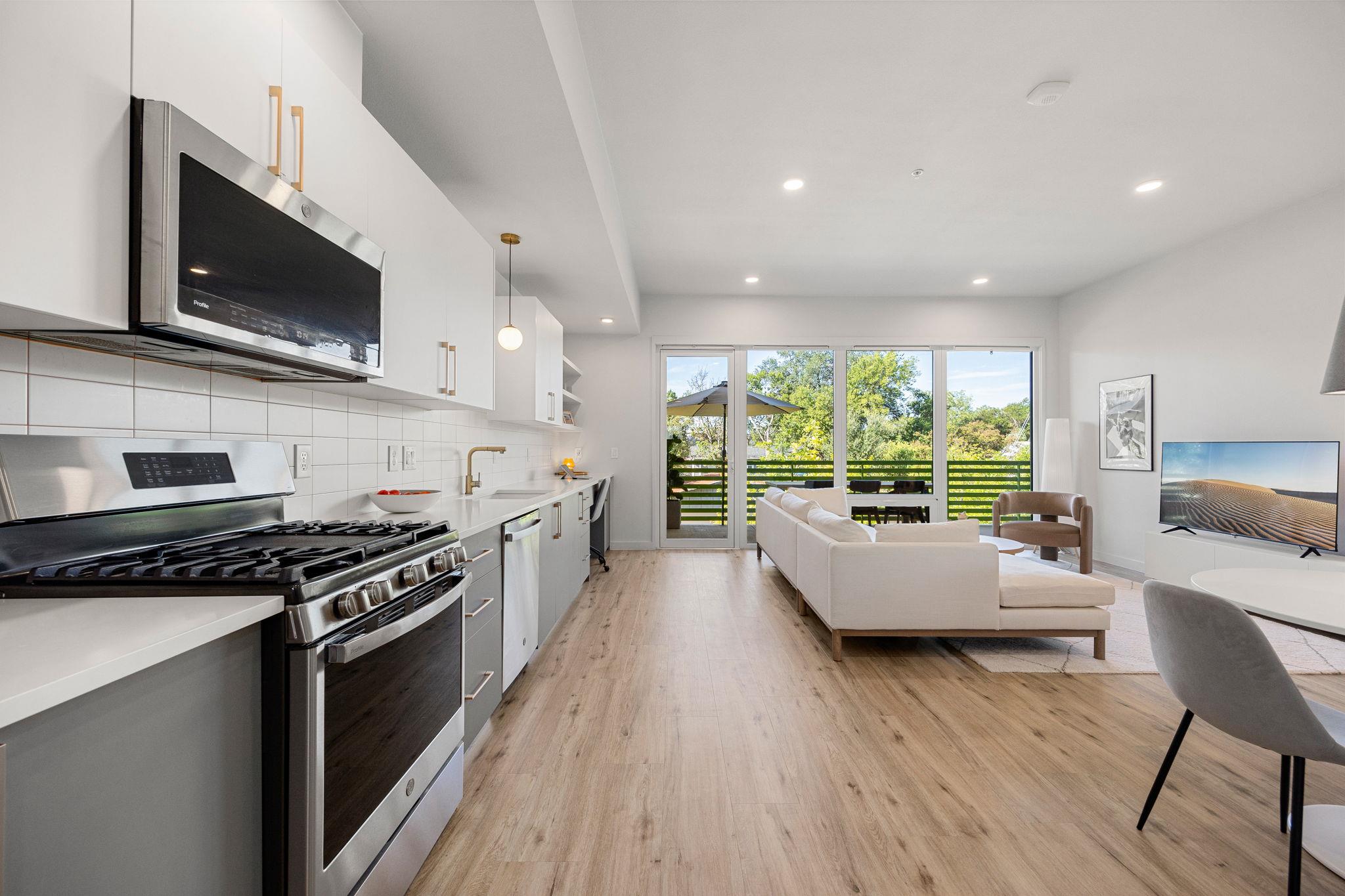 4004 Banister Ln # 215, Austin, TX 78704