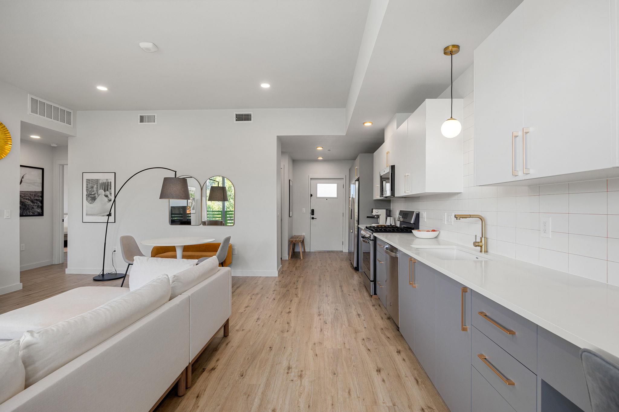 4004 Banister Ln # 215, Austin, TX 78704