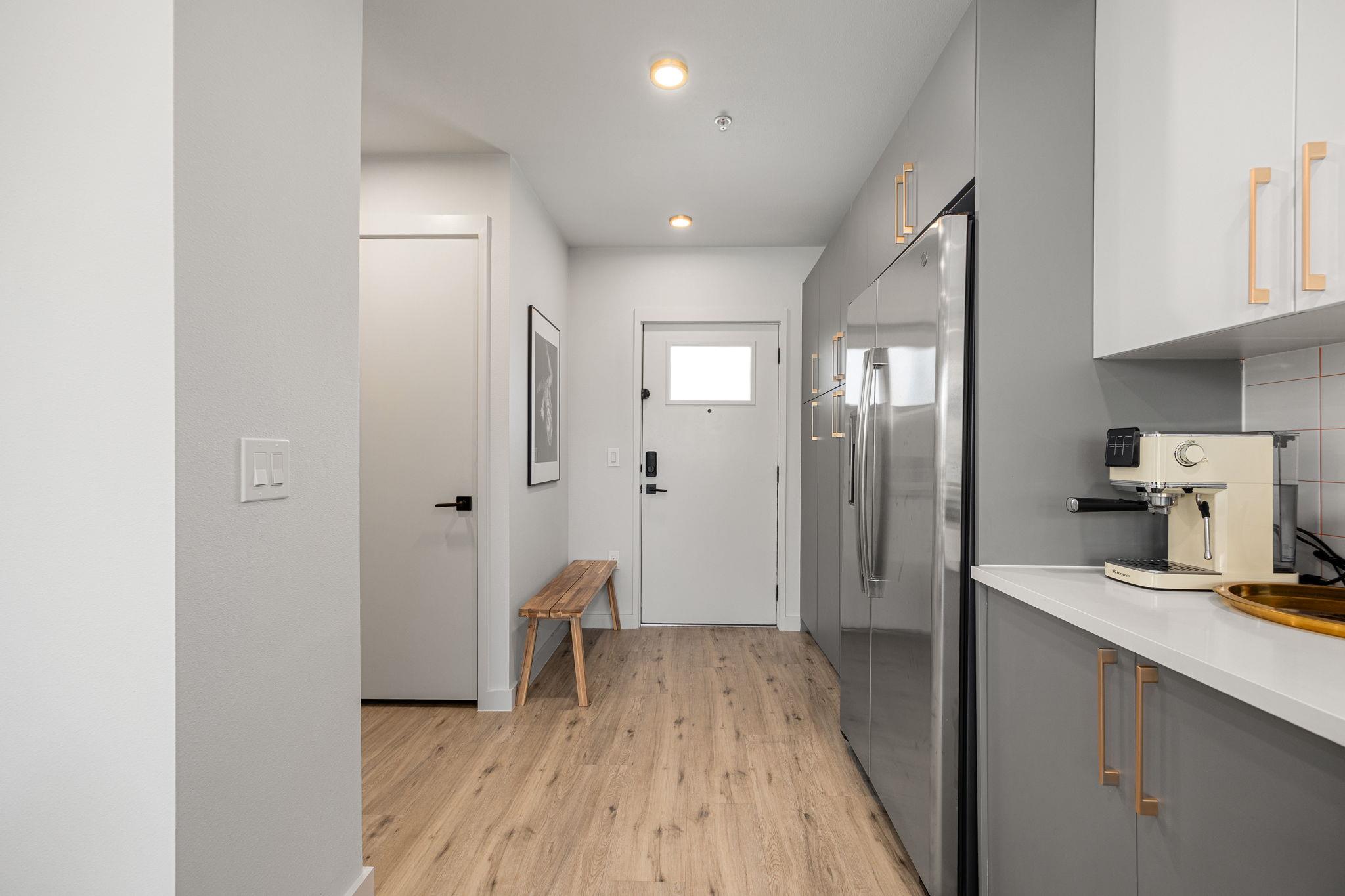 4004 Banister Ln # 215, Austin, TX 78704