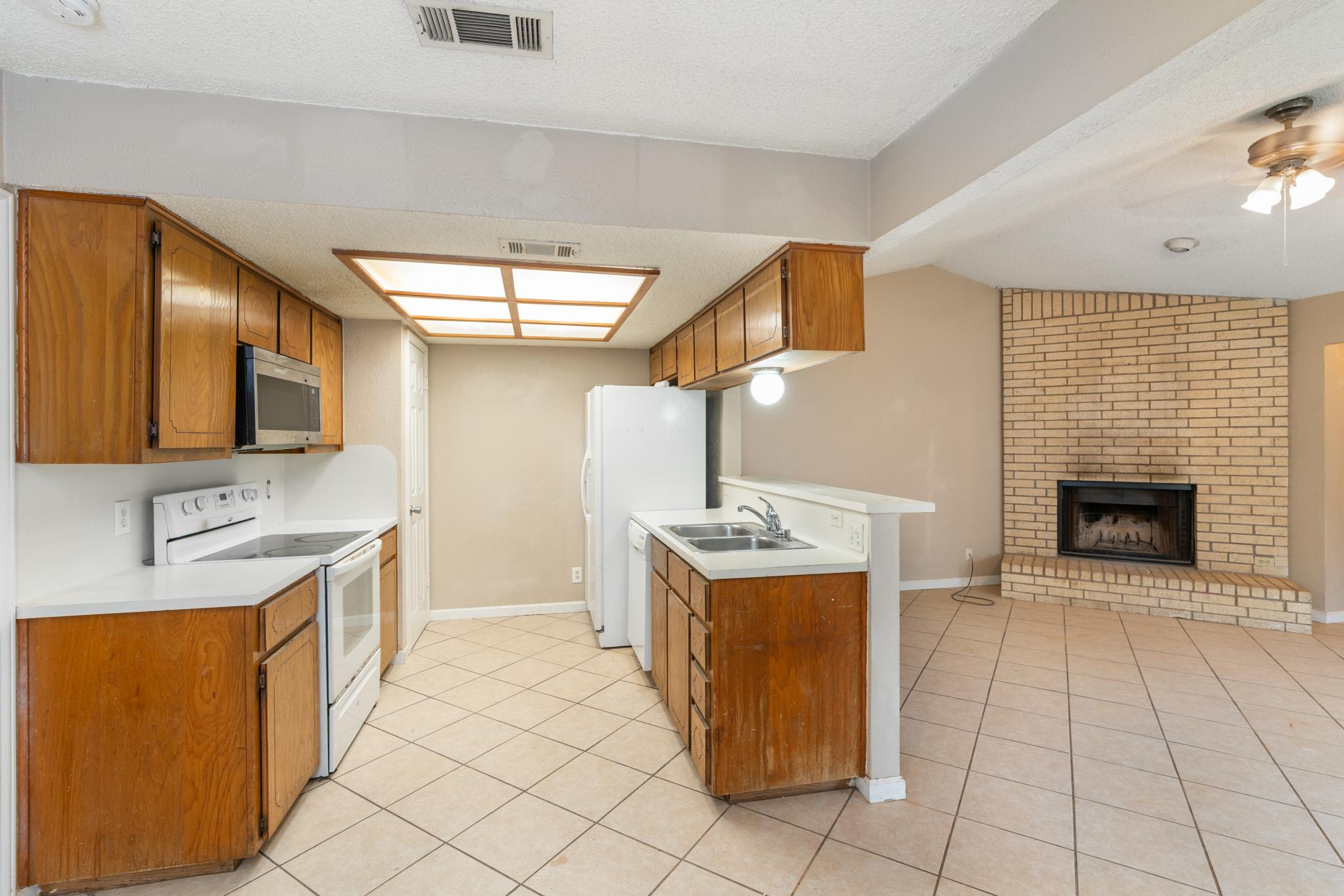 8703 Clearbrook Trl, Austin, TX 78729