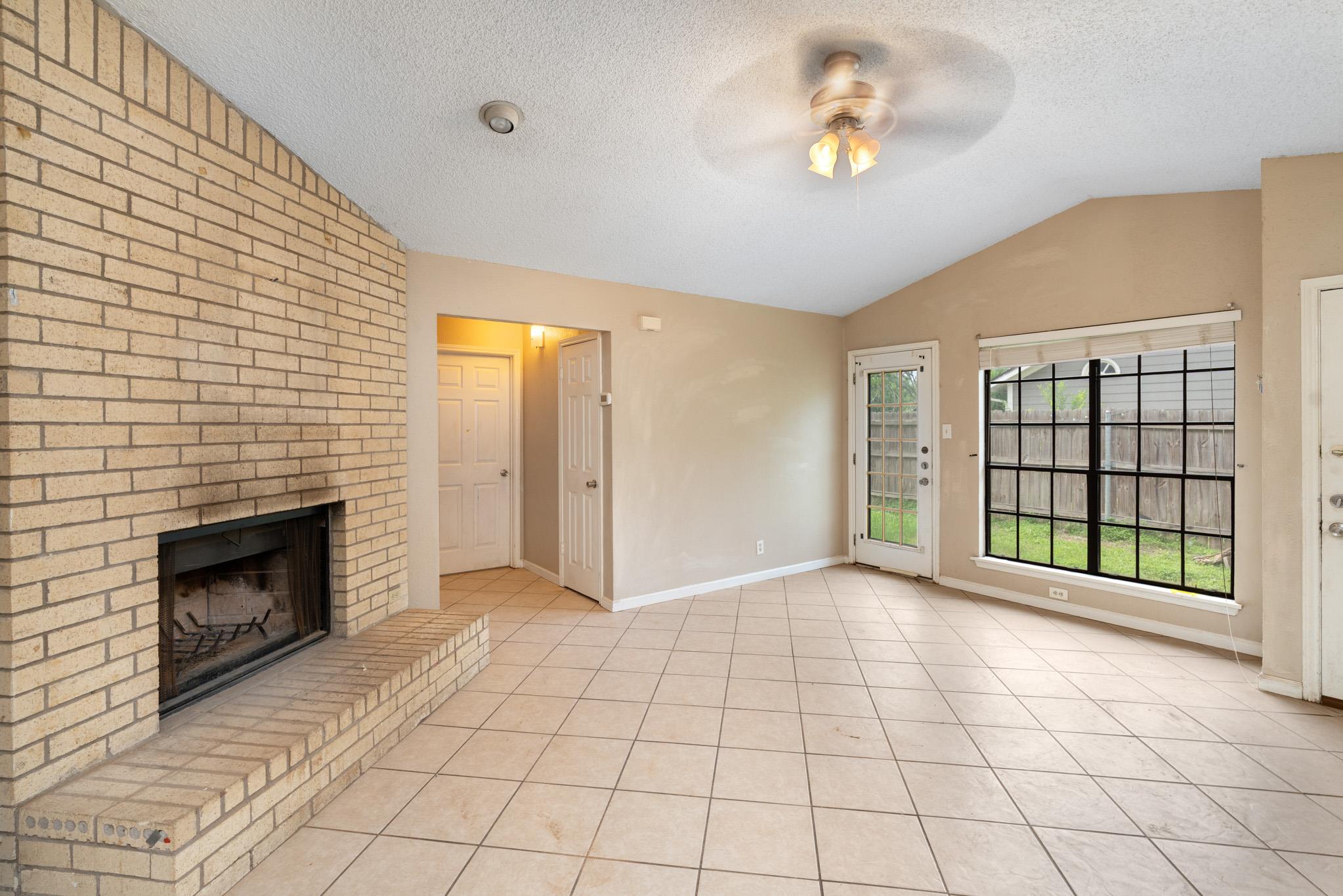 8703 Clearbrook Trl, Austin, TX 78729