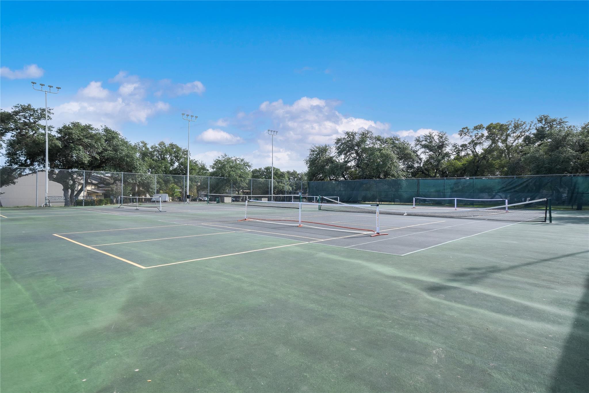 203 Champions Cv, Point Venture, TX 78645