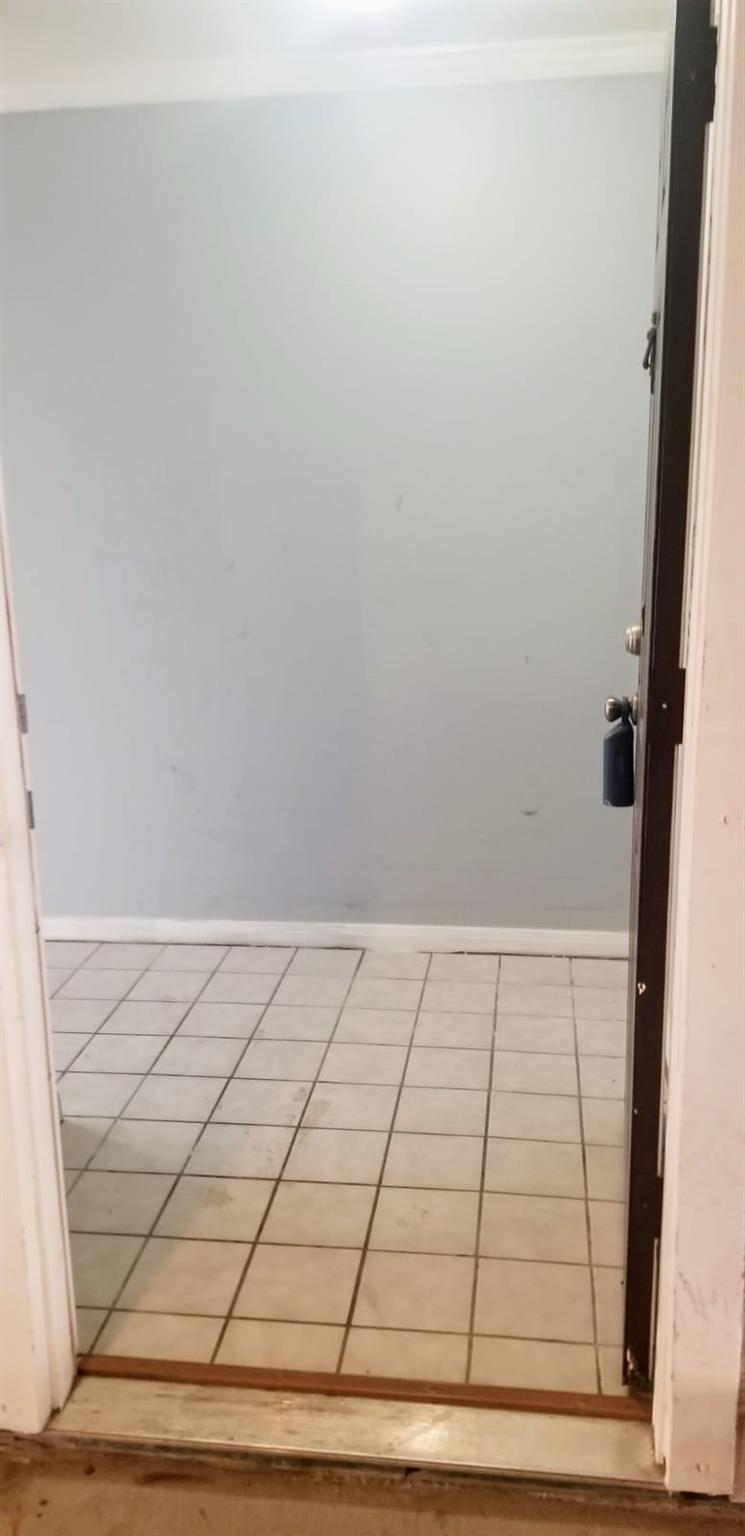 501 W 26th St # 327, Austin, TX 78705