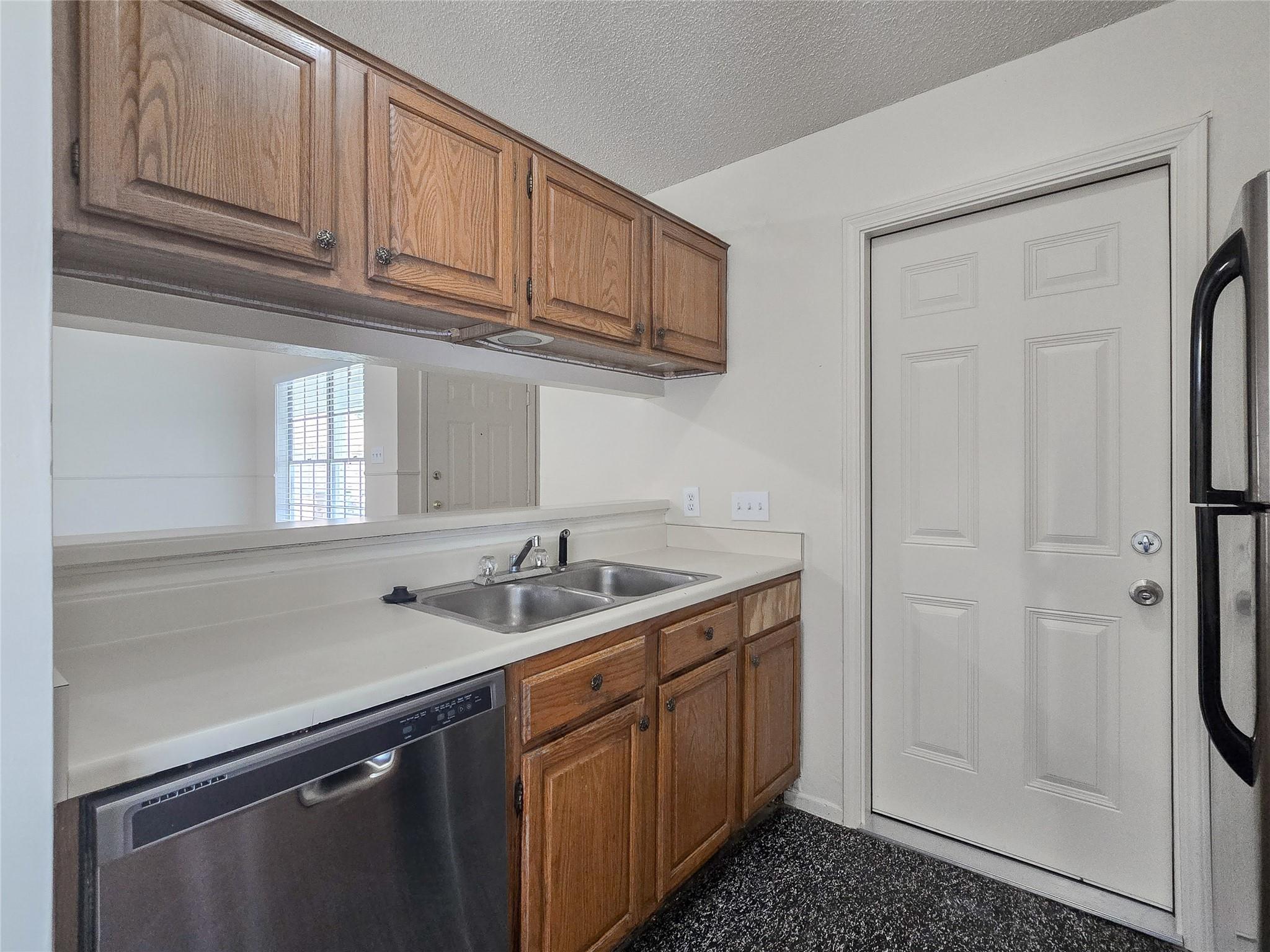 626 Greenlawn Blvd, Round Rock, TX 78664