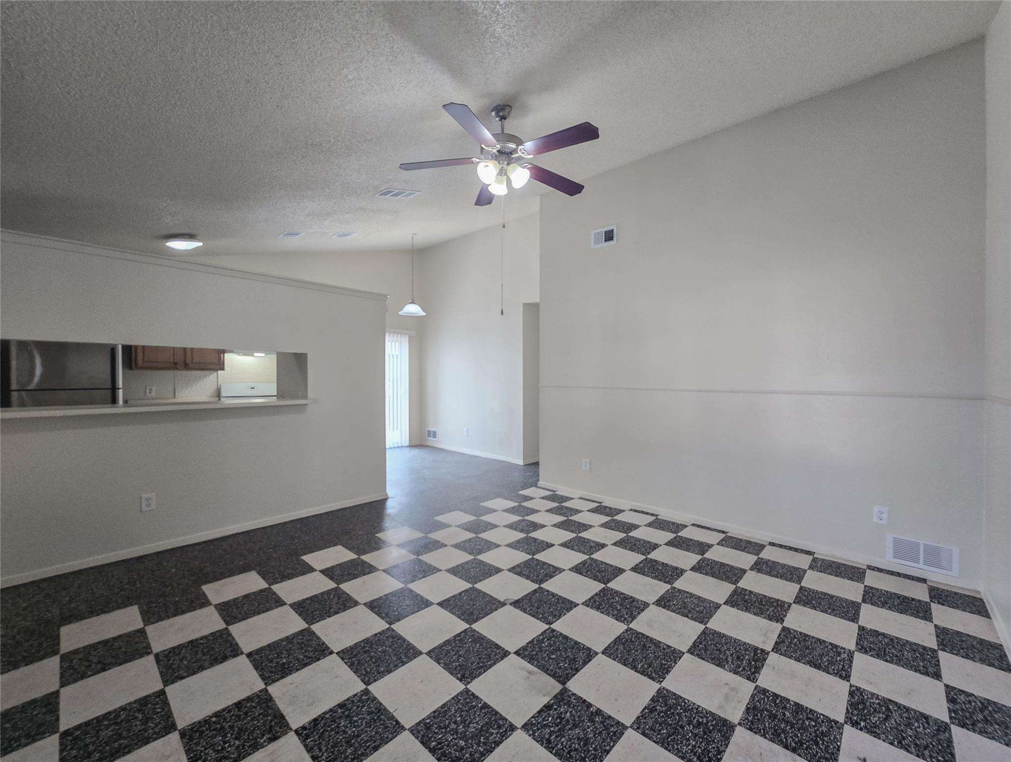 626 Greenlawn Blvd, Round Rock, TX 78664