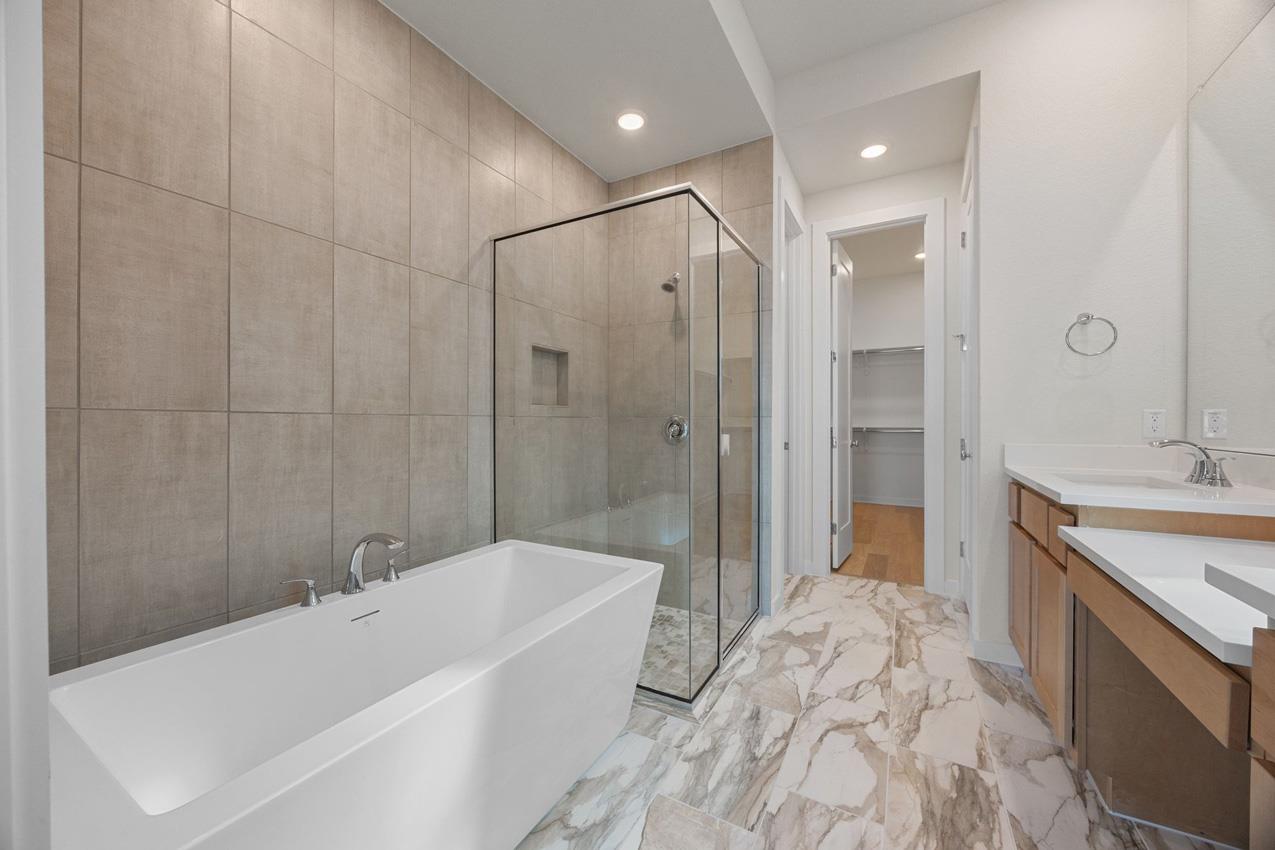 124 Top View Dr, Liberty Hill, TX 78642