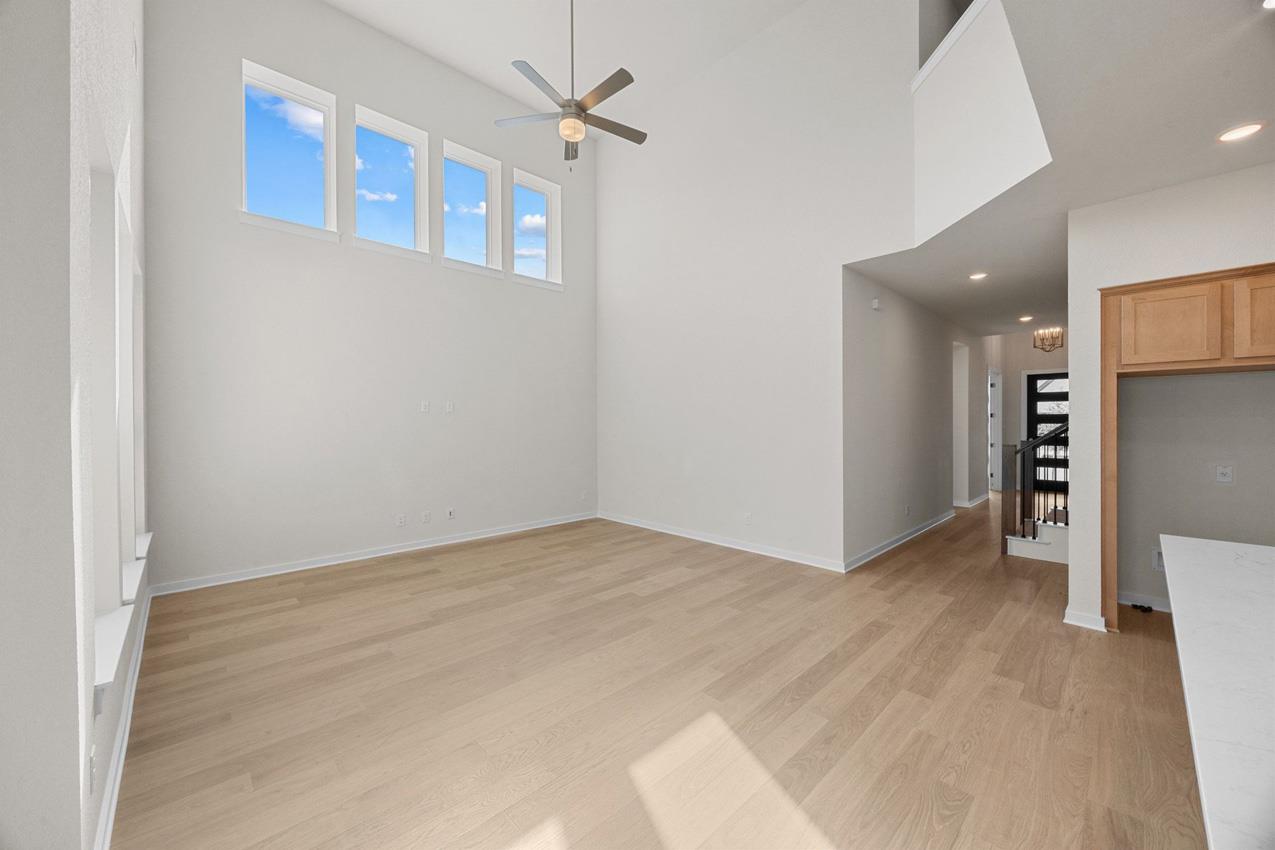 124 Top View Dr, Liberty Hill, TX 78642