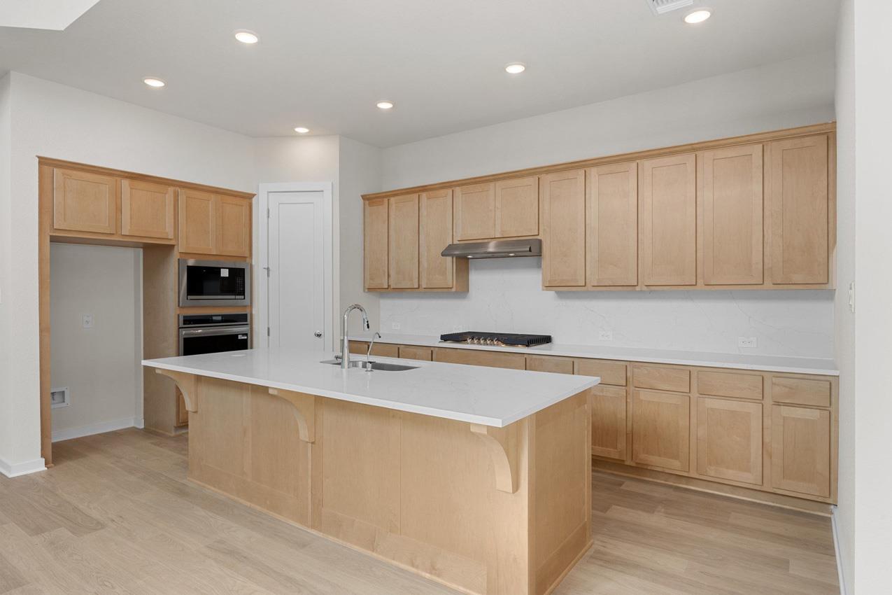 124 Top View Dr, Liberty Hill, TX 78642