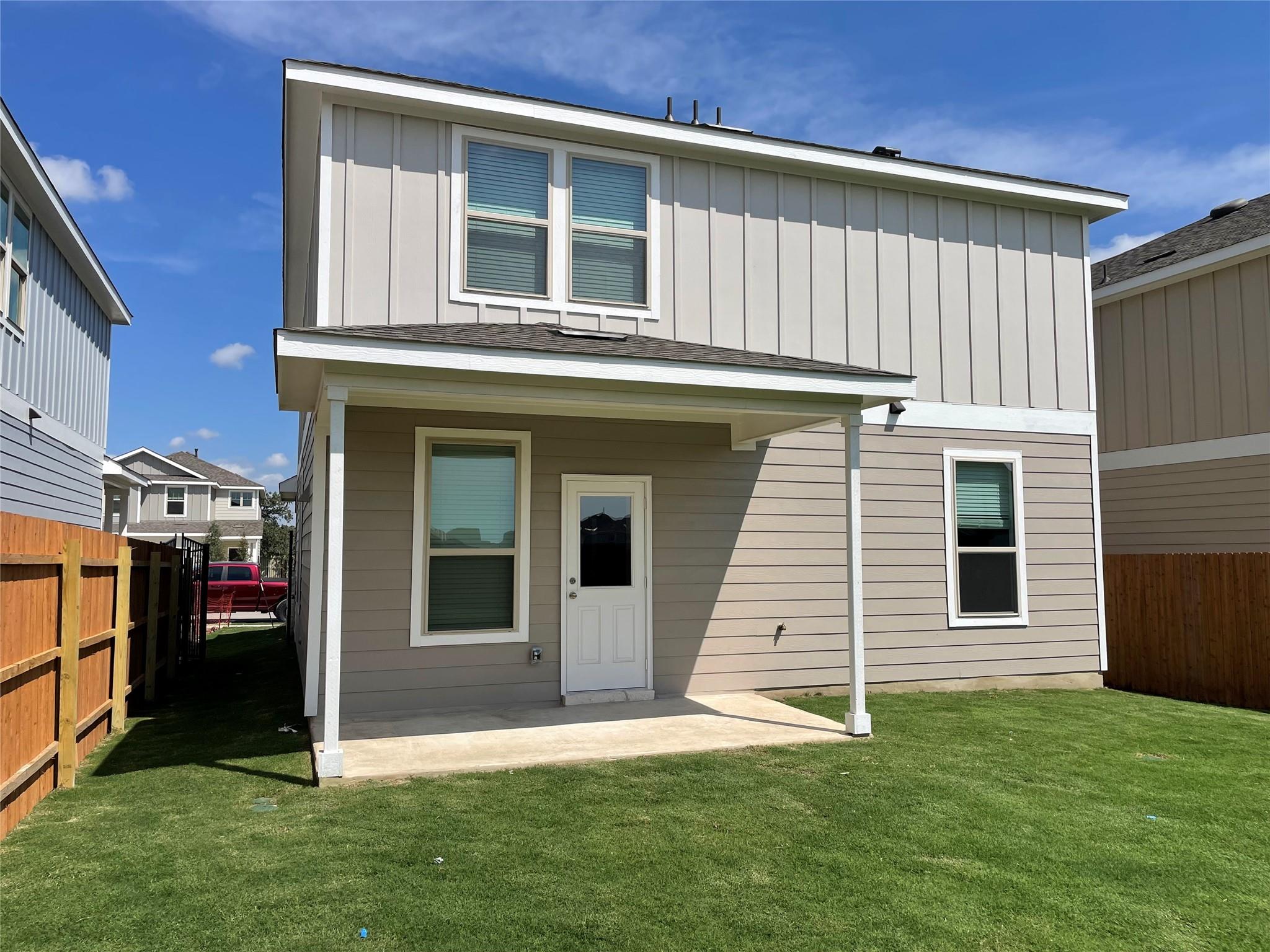 252 Redonda Dr, Liberty Hill, TX 78642