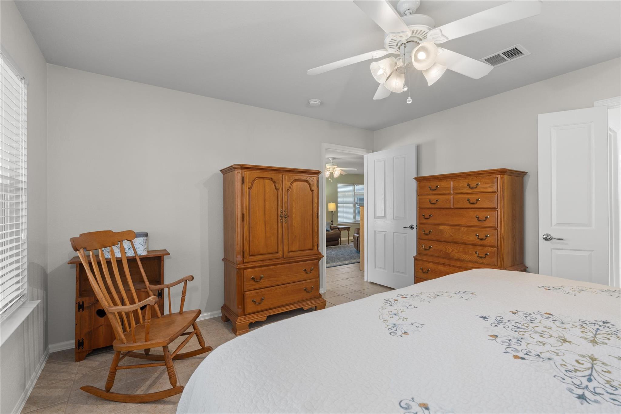 533 Salt Creek Ln, Georgetown, TX 78633