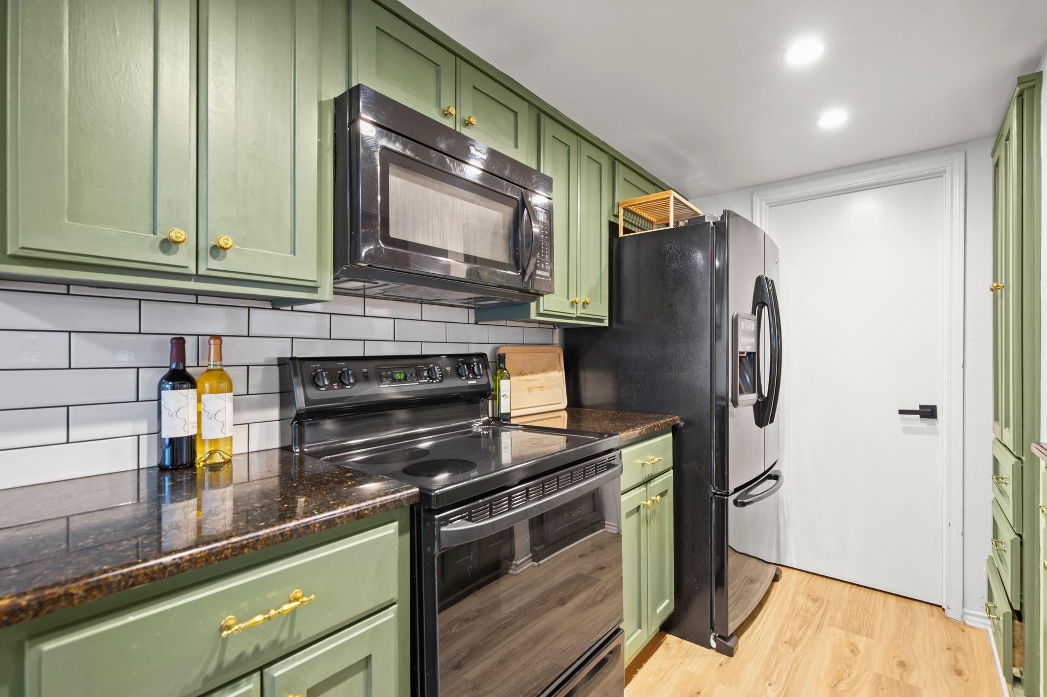 512 Eberhart Ln # 1403, Austin, TX 78745