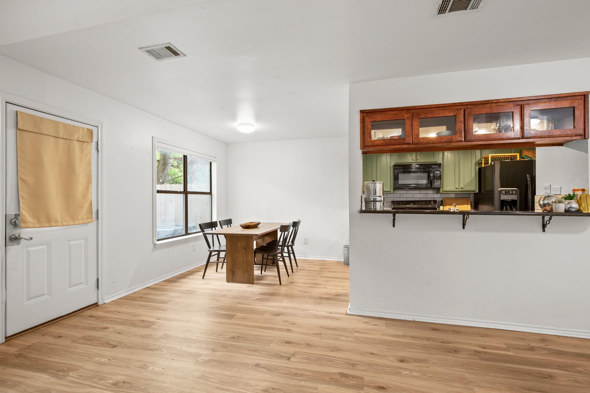 512 Eberhart Ln # 1403, Austin, TX 78745