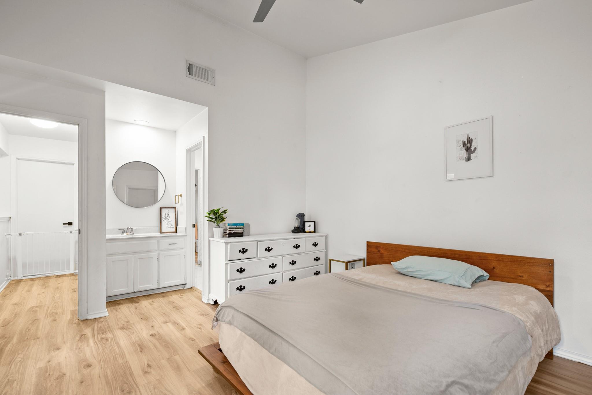 512 Eberhart Ln # 1403, Austin, TX 78745