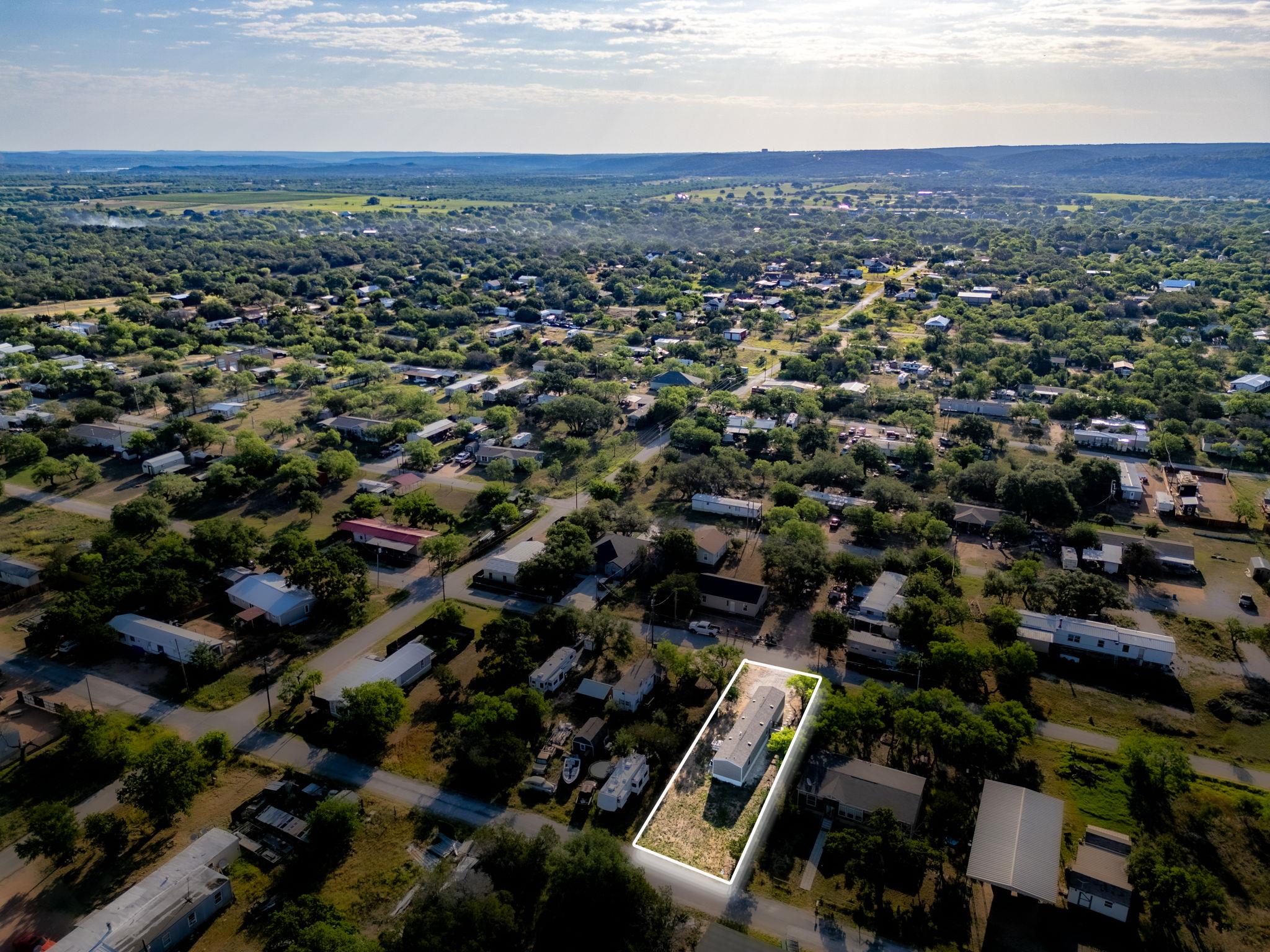 3451 Gardenia St, Kingsland, TX 78639