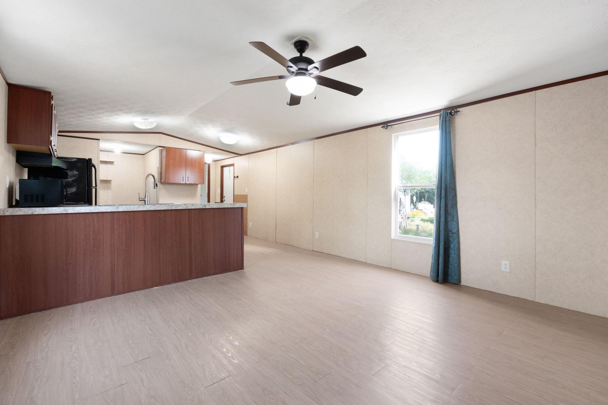 3451 Gardenia St, Kingsland, TX 78639