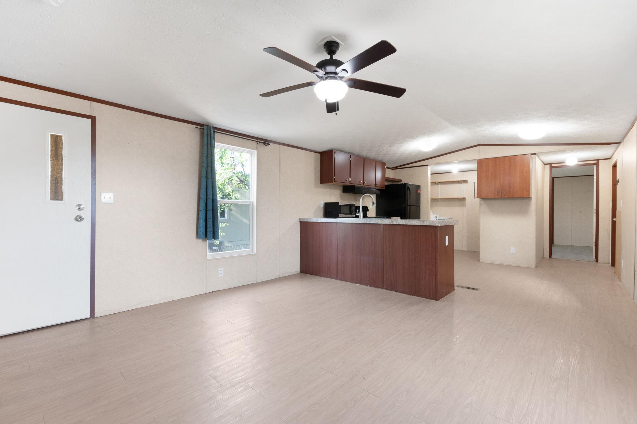 3451 Gardenia St, Kingsland, TX 78639