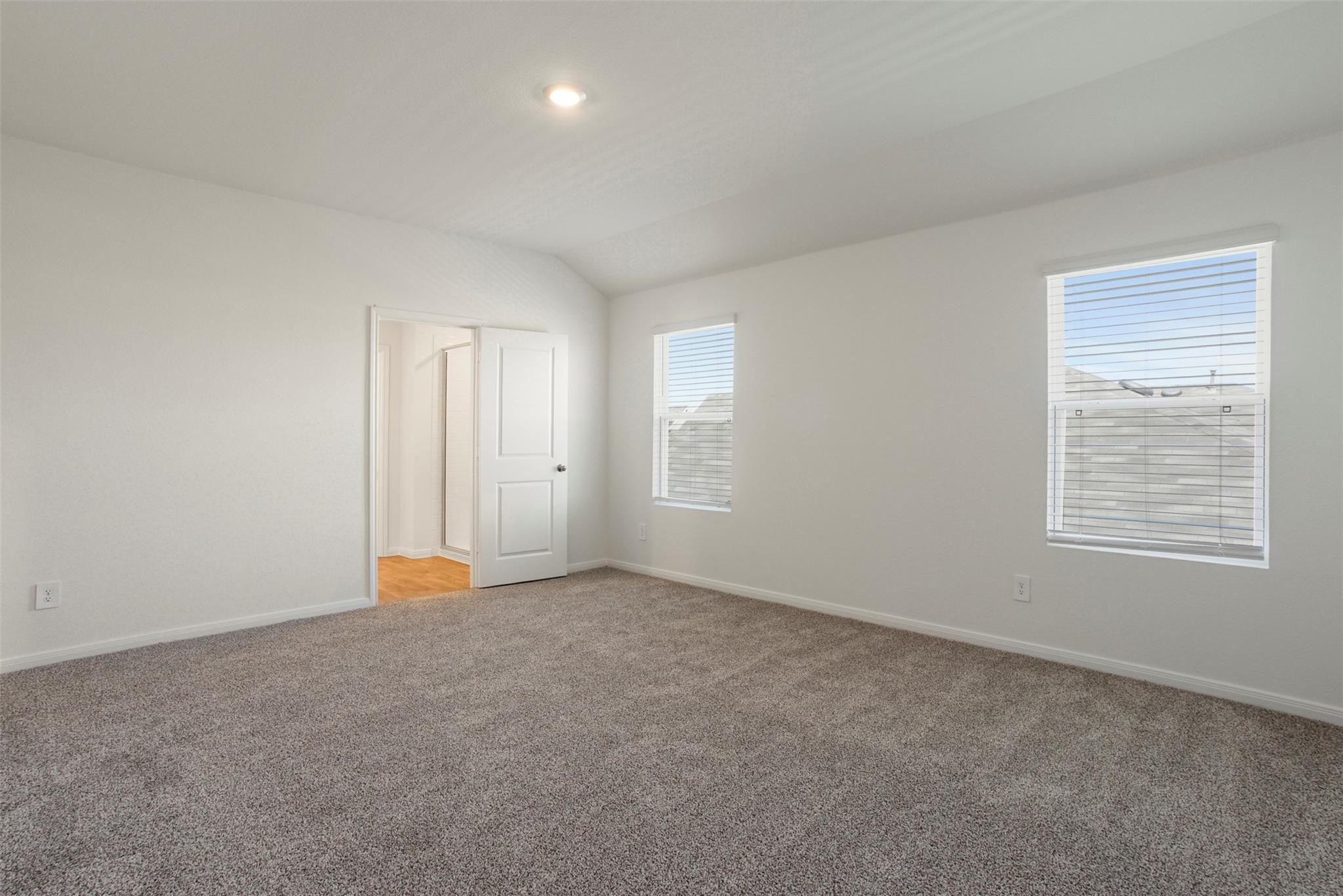 121 FLORA VISTA St, San Marcos, TX 78666