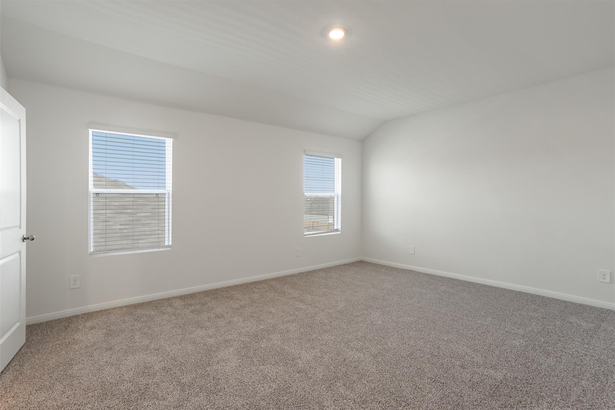 121 FLORA VISTA St, San Marcos, TX 78666