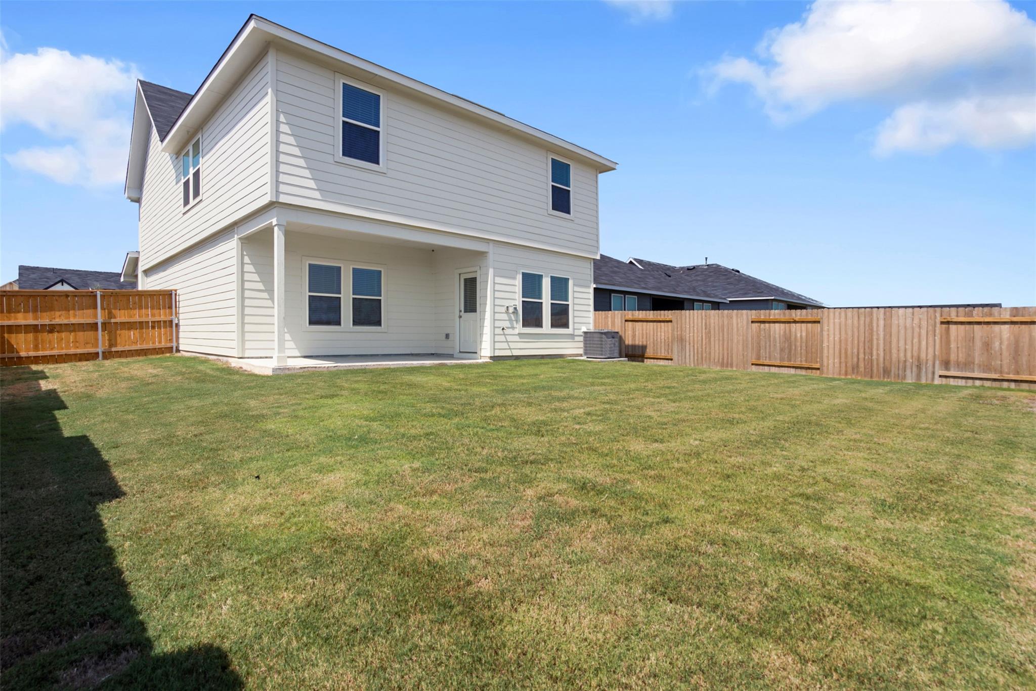 121 FLORA VISTA St, San Marcos, TX 78666