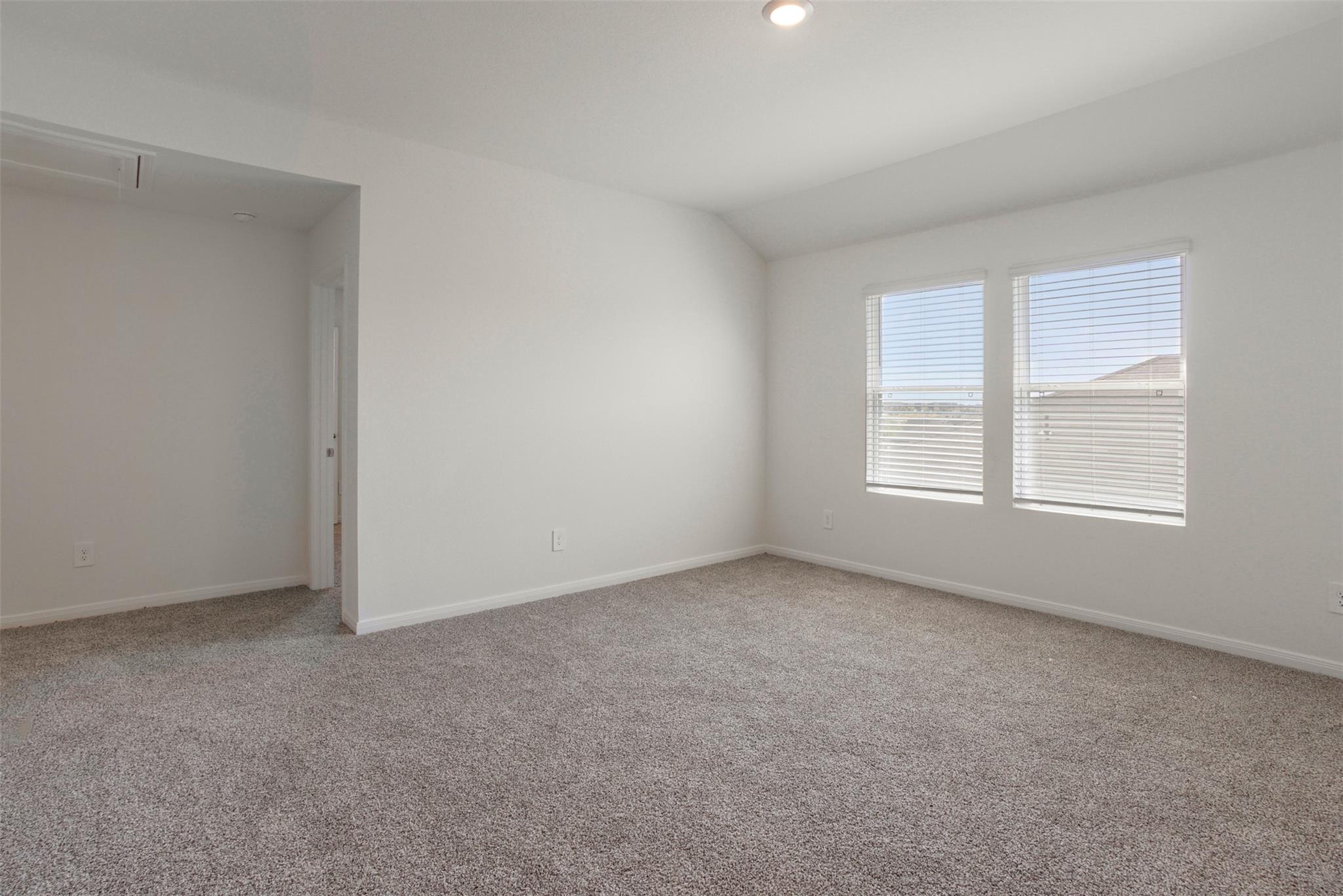 121 FLORA VISTA St, San Marcos, TX 78666