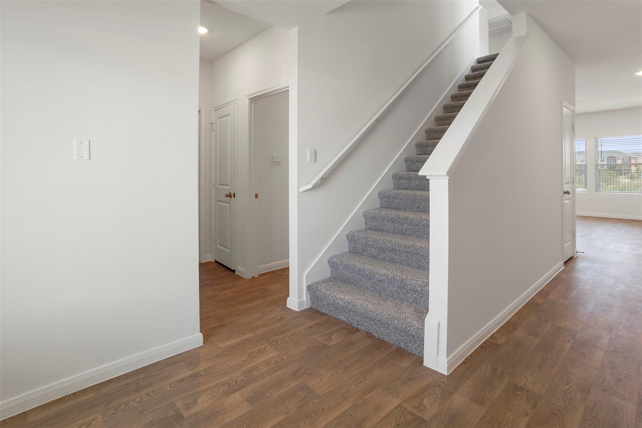 121 FLORA VISTA St, San Marcos, TX 78666