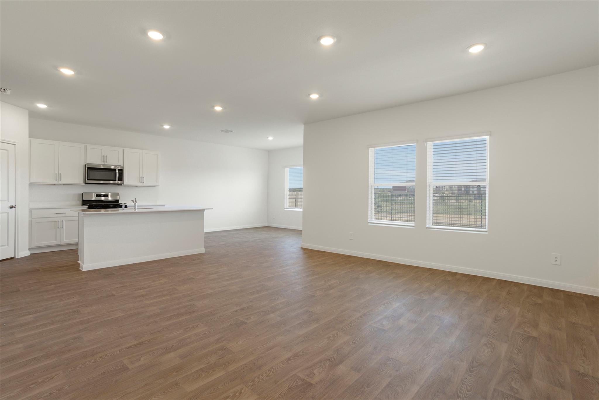 121 FLORA VISTA St, San Marcos, TX 78666