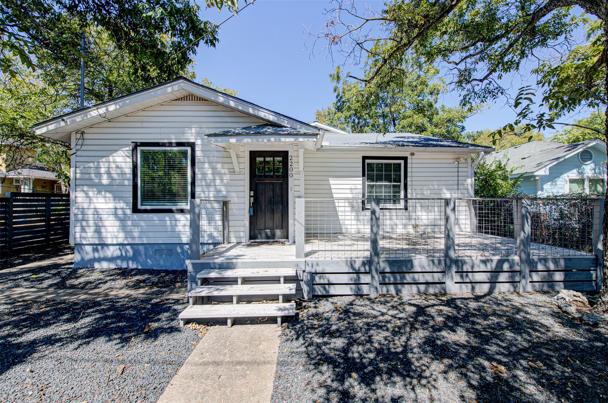2200 E 14th St # 1, Austin, TX 78702