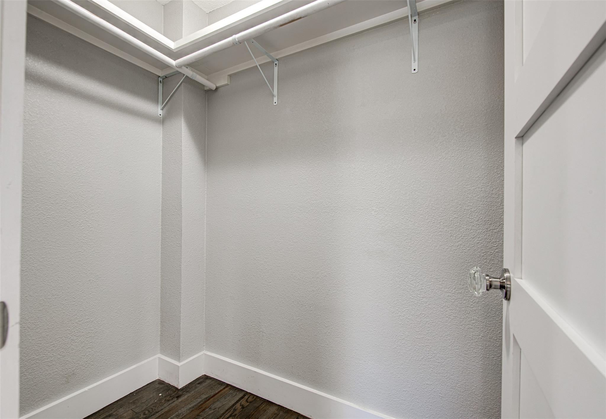 2200 E 14th St # 1, Austin, TX 78702