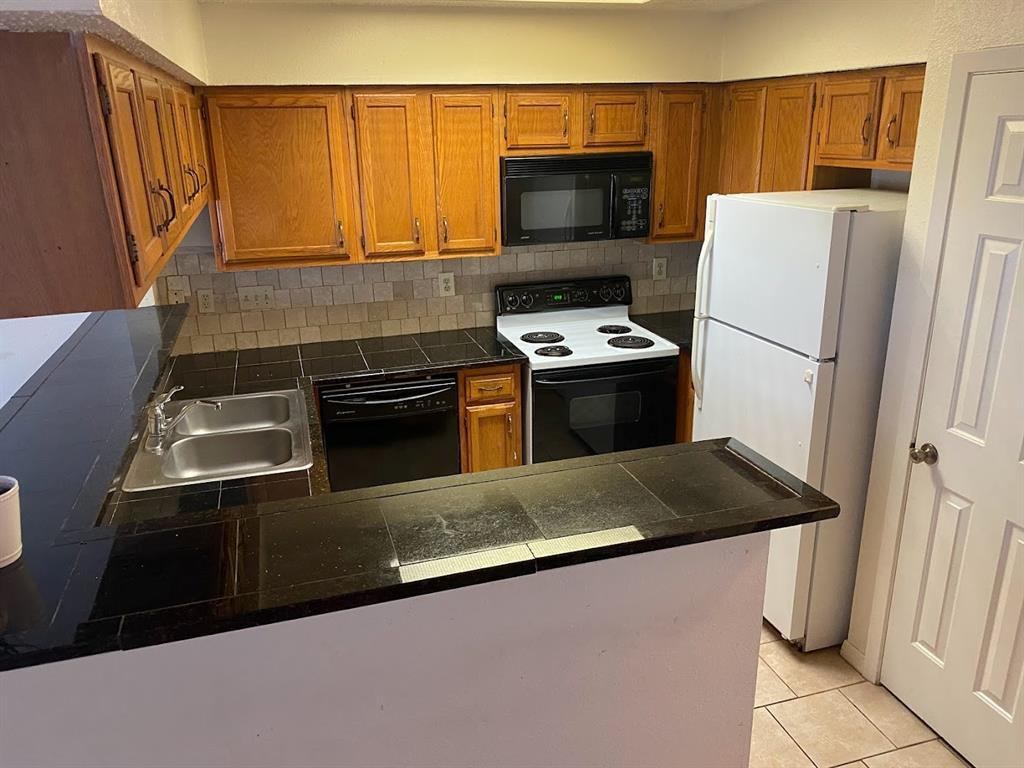 915 W 23rd St # 108, Austin, TX 78705