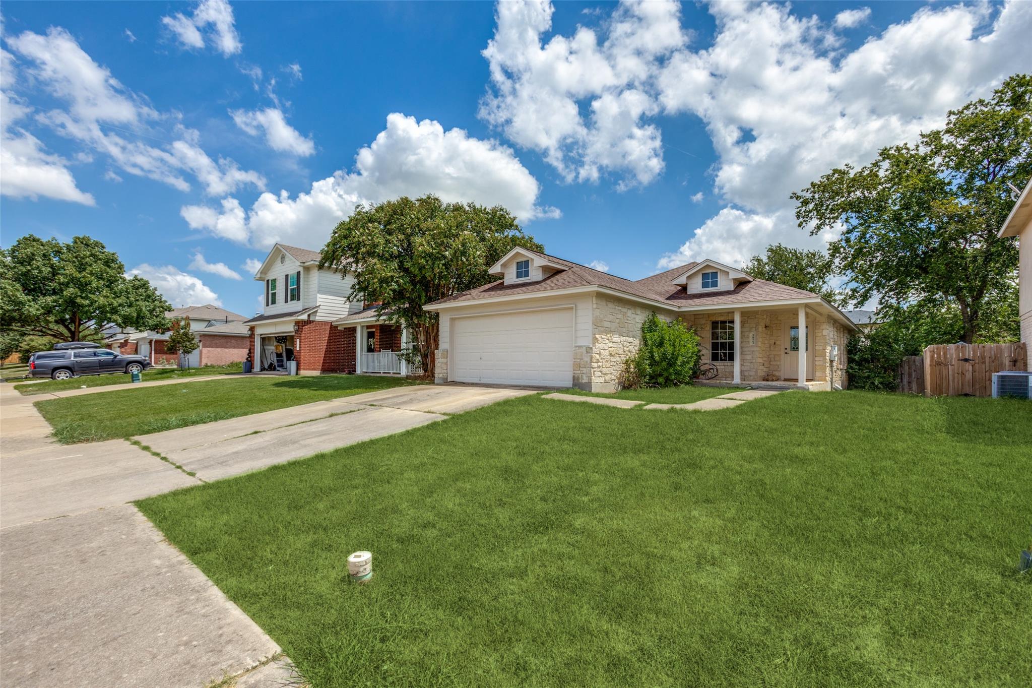 3923 Haleys Way, Round Rock, TX 78665