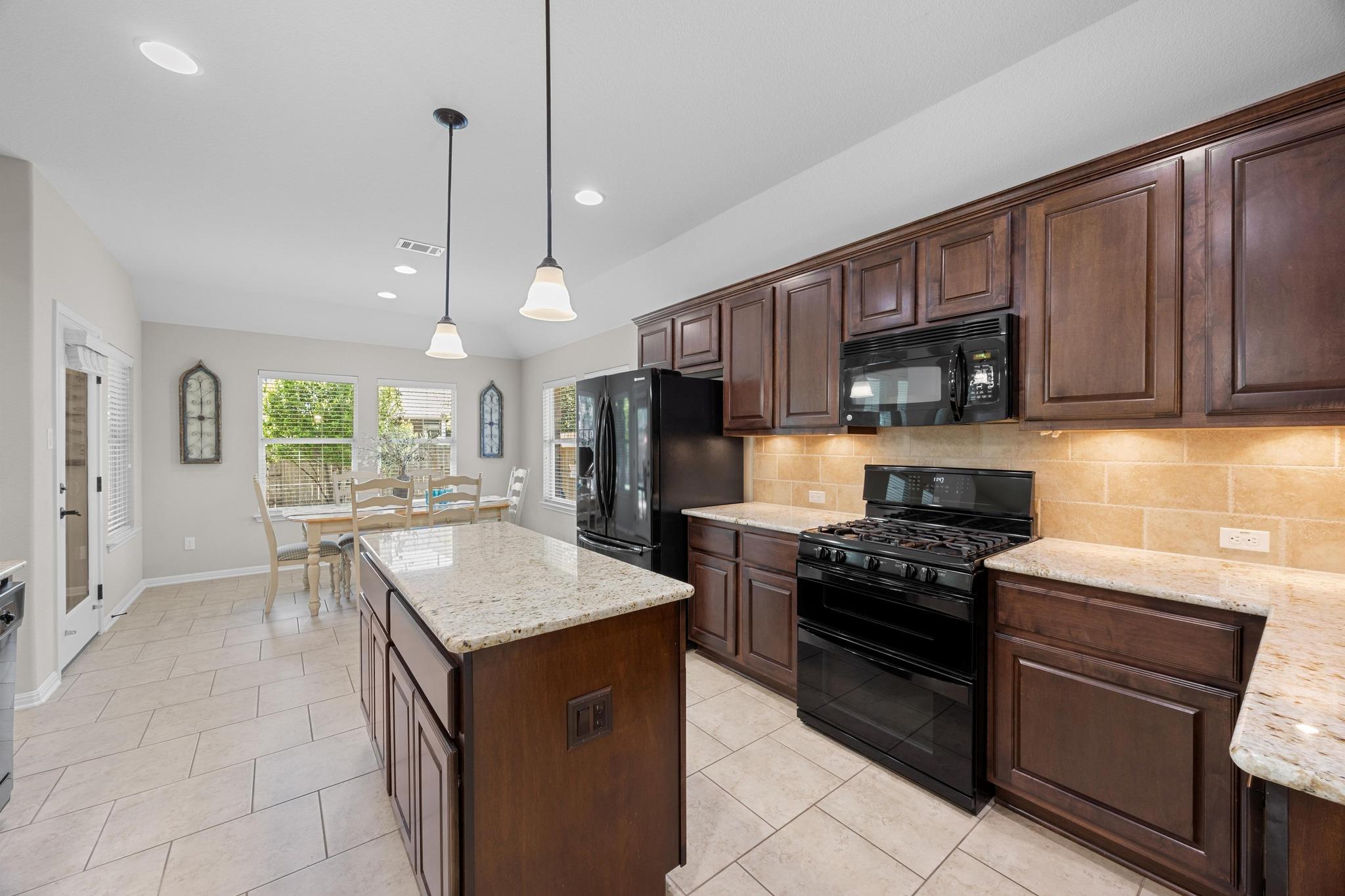 2408 Sweetwater Ln, Cedar Park, TX 78613